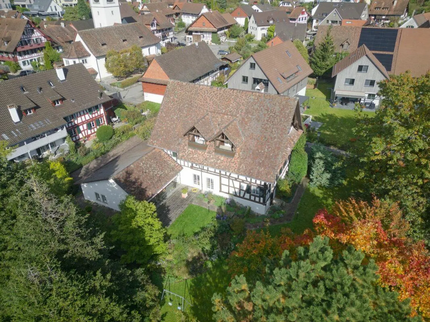 3½-Zimmer-Gartenwohnung der Extraklasse: Riegelhaus trifft auf topm... - Foto 1 von 18