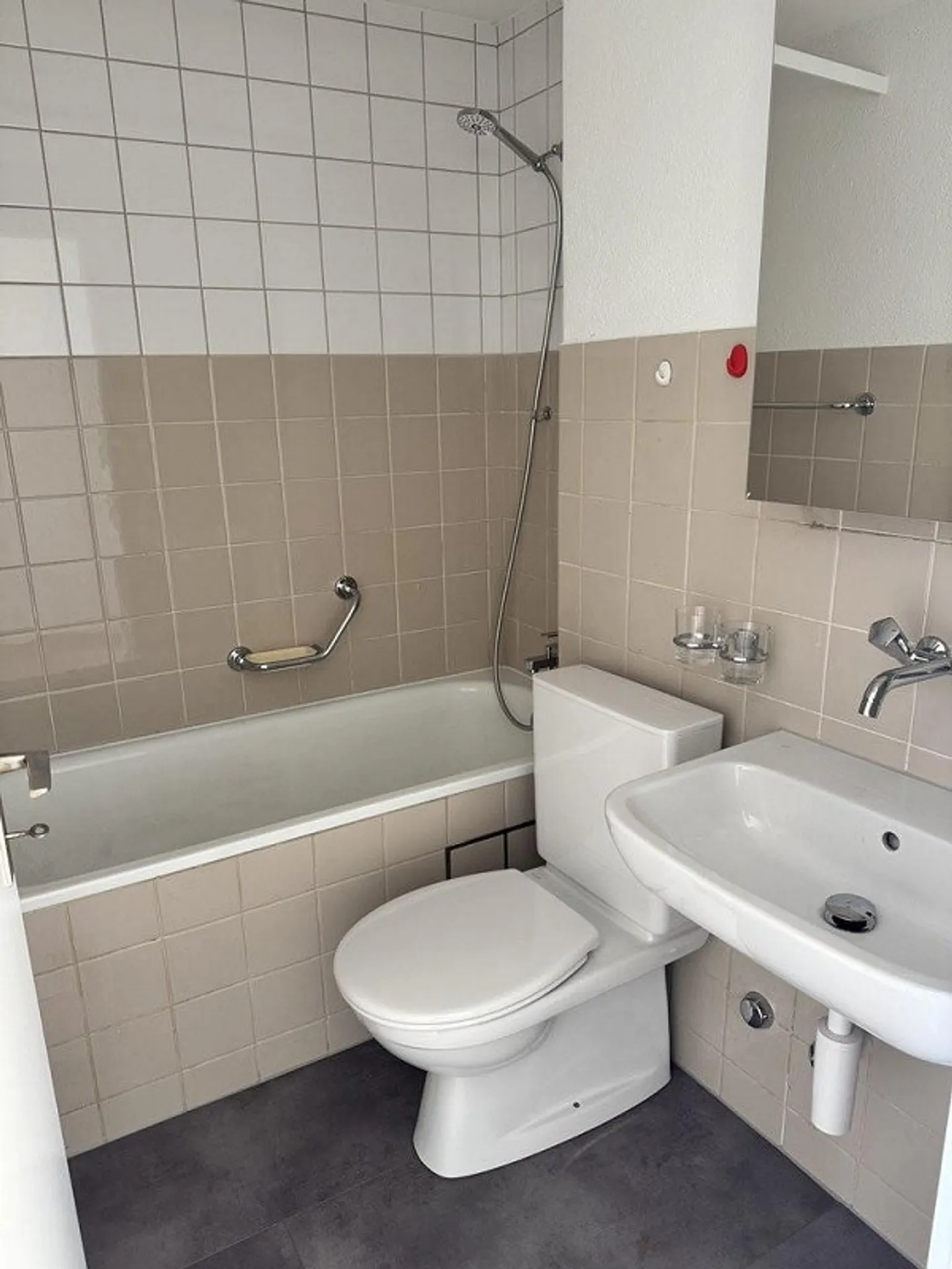 Helle 2-Zimmerwohnung in zentraler Lage - Foto 6 von 7