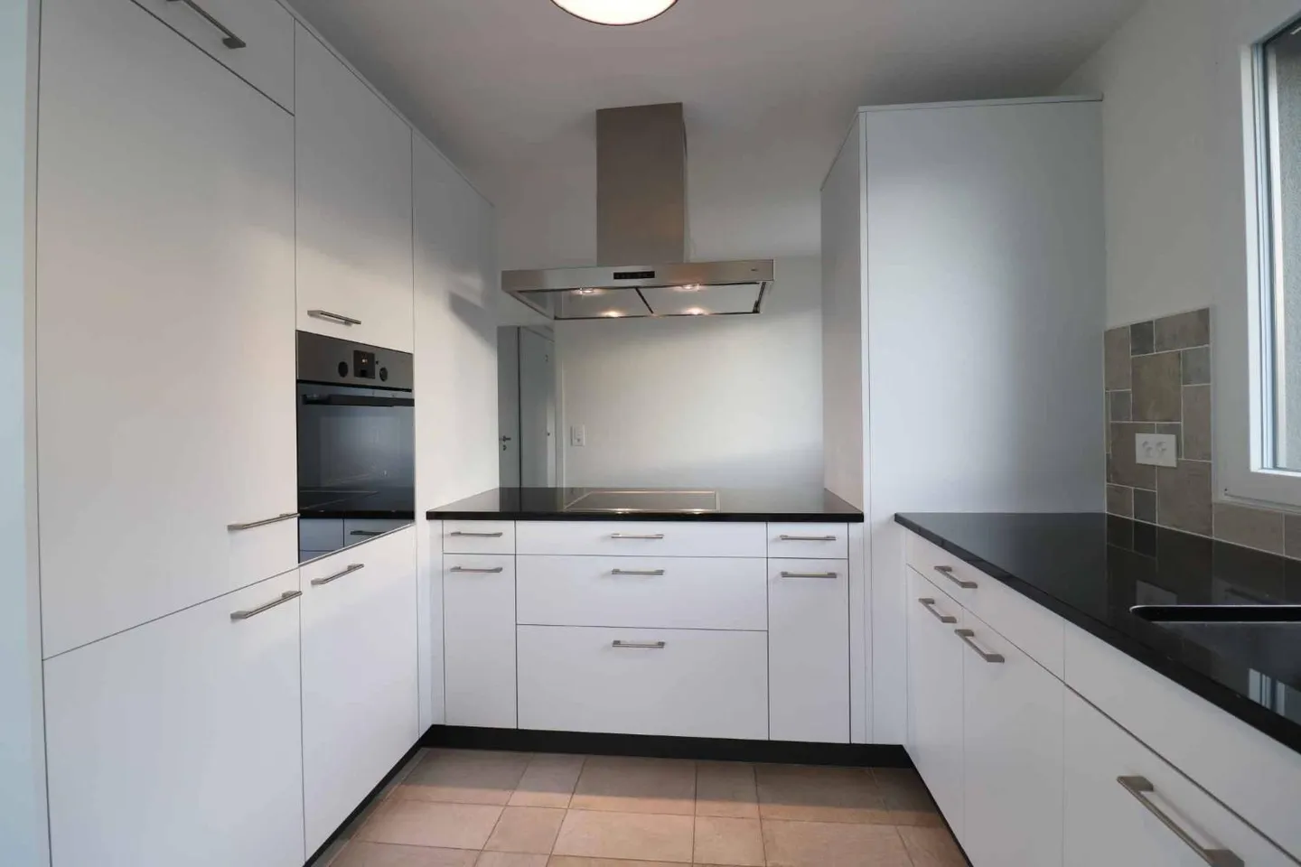 Superb 4.5 room apartment - Photo 4 of 8