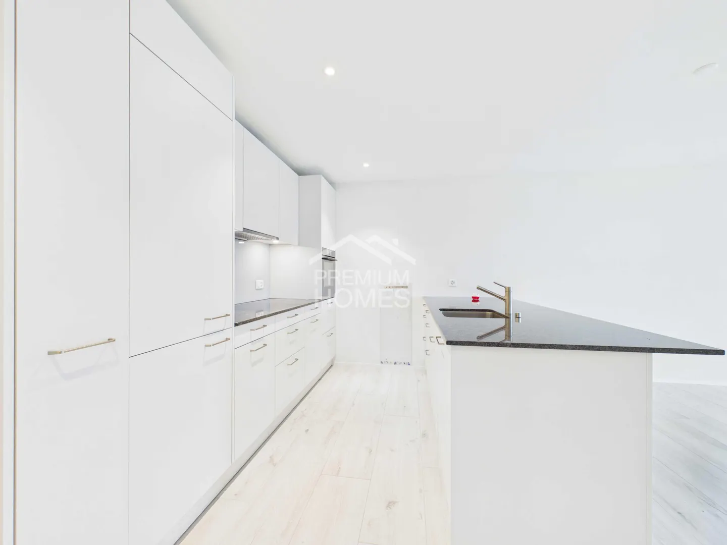 Dream apartment with sunny terrace & 0.9% mortgage interest - Photo 5 of 11
