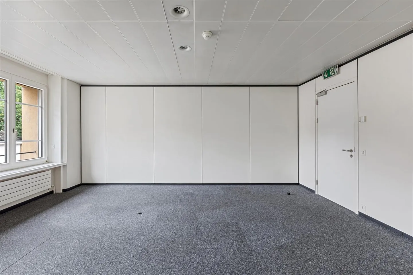 Ideally located - Next to the Palais du Peyrou - Photo 5 of 9