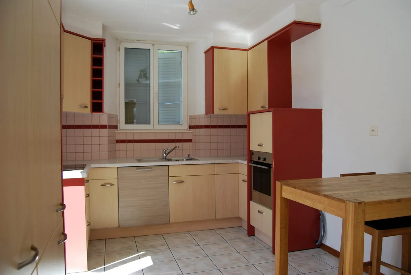 Charmant Appartement 2.5 pièces - Photo 3 sur 5