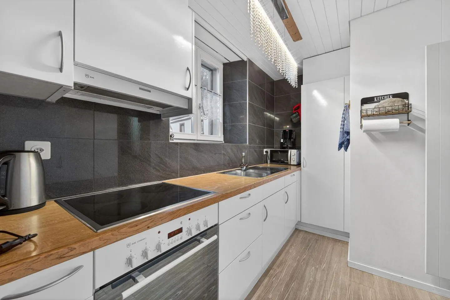 Propriété d'investissement près du lac avec une perspective d'avenir attrayante - Photo 6 sur 13