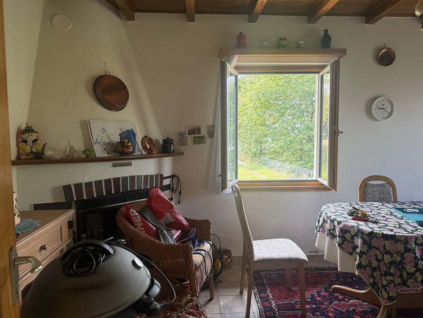 Rustic house immersed in greenery with panoramic view, a few minutes from - Photo 5 of 6