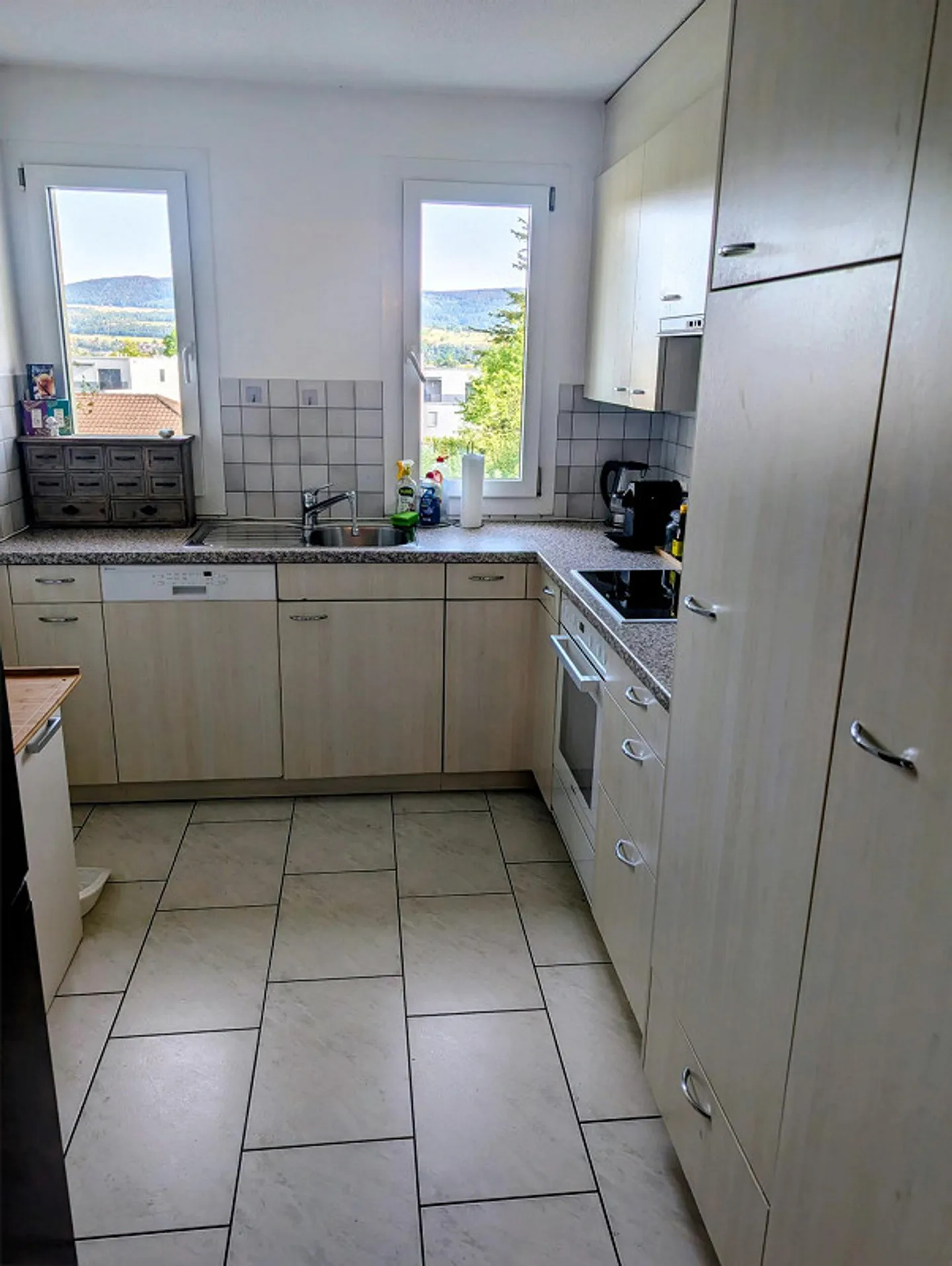 Incantevole appartamento maisonette con 5 stanze a Wahlen vicino a Laufen – Posizione tranquilla - Foto 5 di 18
