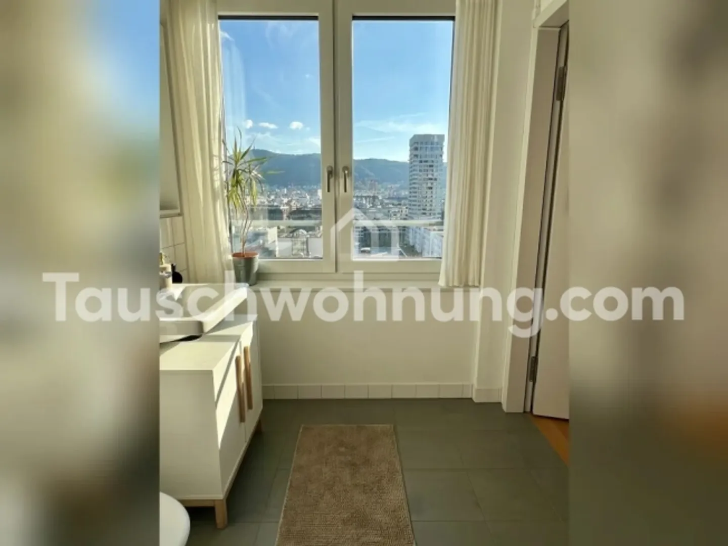 Light, Space, Plenty of Room – Living with Panoramic View - Photo 6 of 11