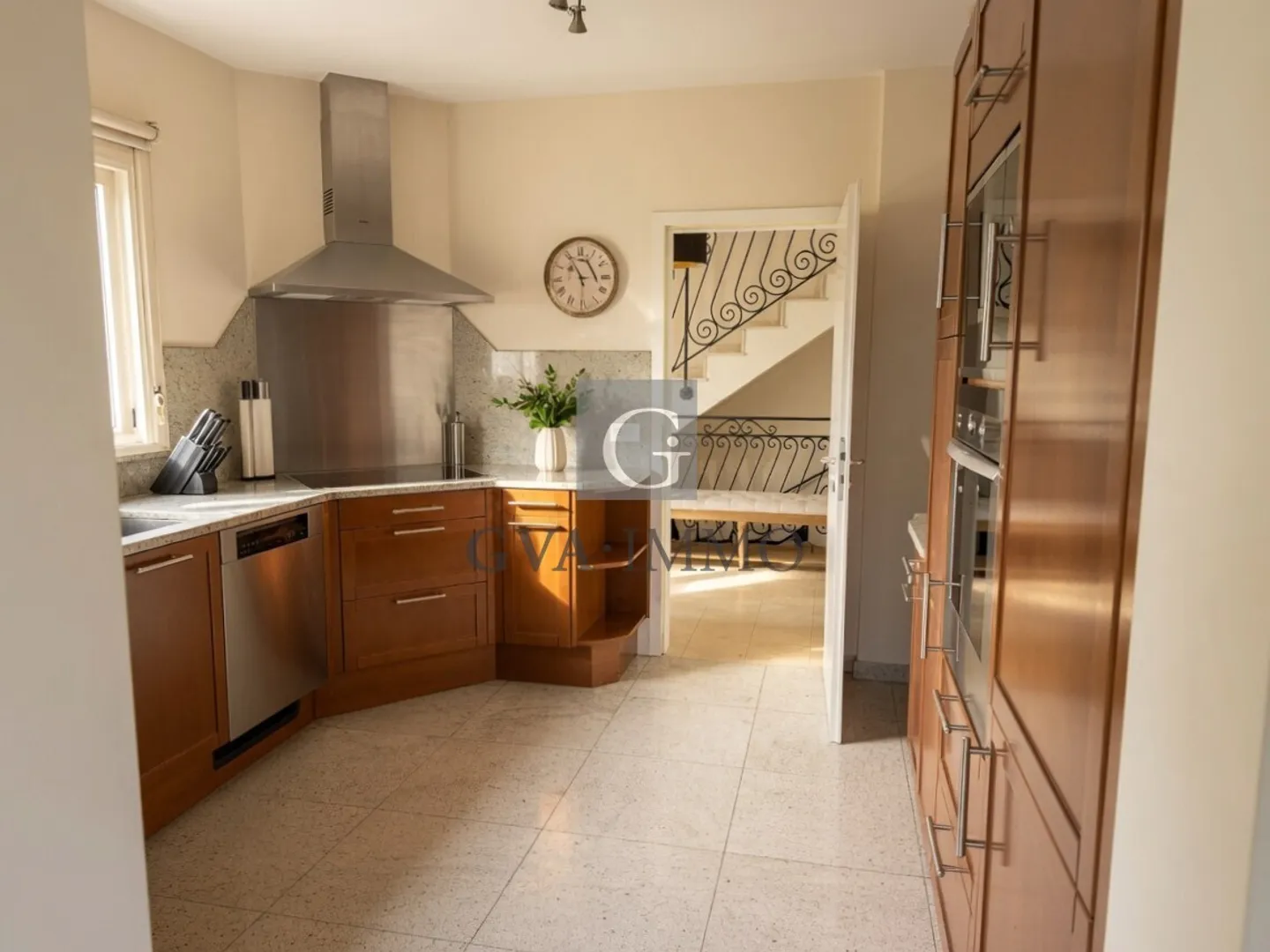 Elegant Detached Villa in Vésenaz - Photo 9 of 18