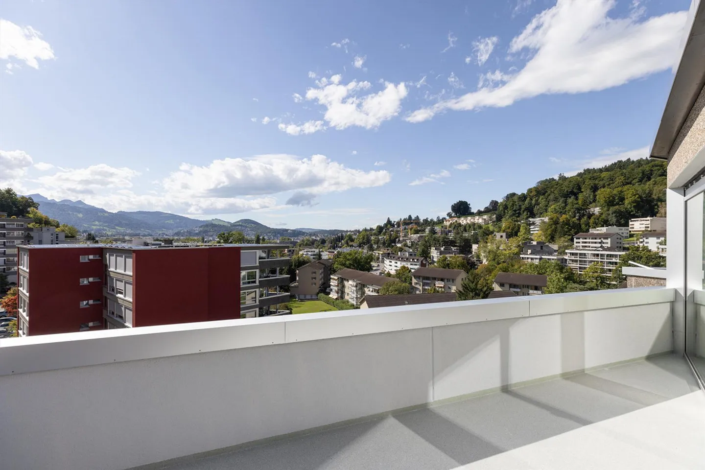 Attractive penthouse apartment - modernized and with a view of Lucerne - Photo 11 of 13