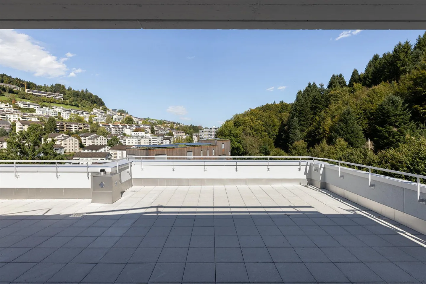 Attractive penthouse apartment - modernized and with a view of Lucerne - Photo 13 of 13