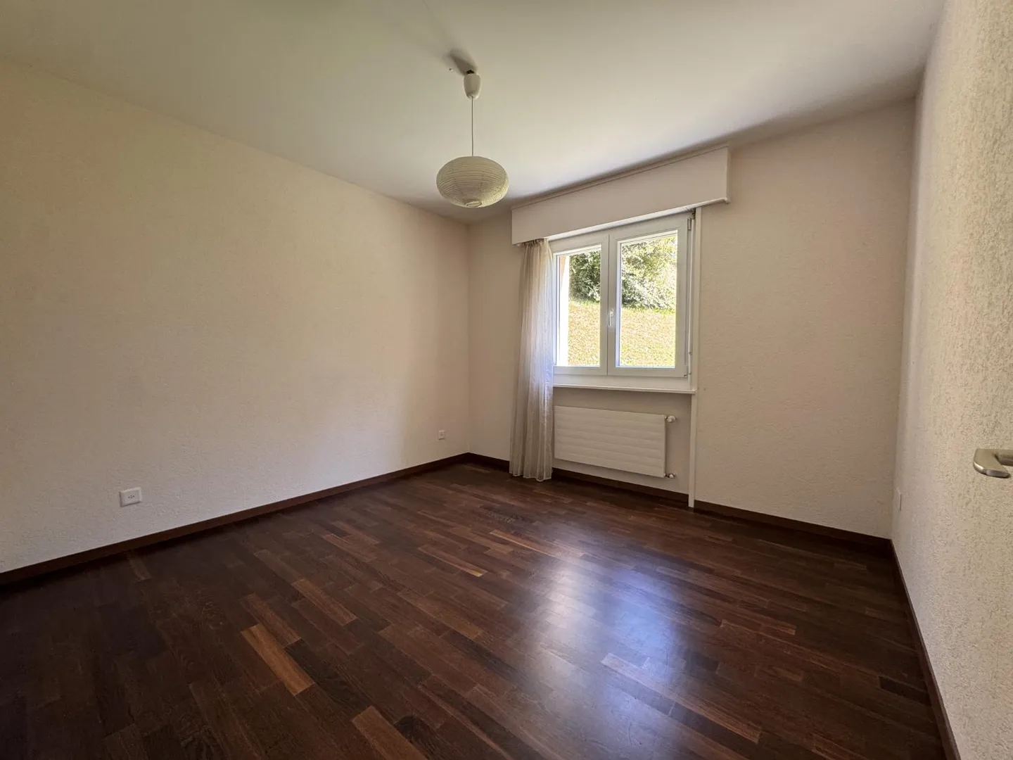 Magnificent 4.5-room apartment with dominant view of the lake - Photo 11 of 16