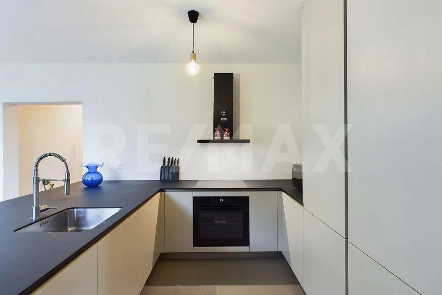 «Mieten zu kaufen - Appartamento rinnovato ottimamente servito» - Foto 8 di 13