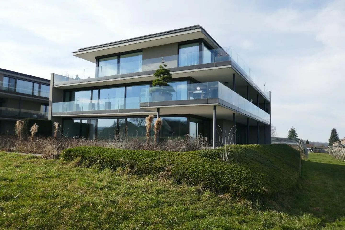 Appartement de location lumineux et spacieux de 4,5 pièces avec aménagement moderne et ... - Photo 12 sur 12