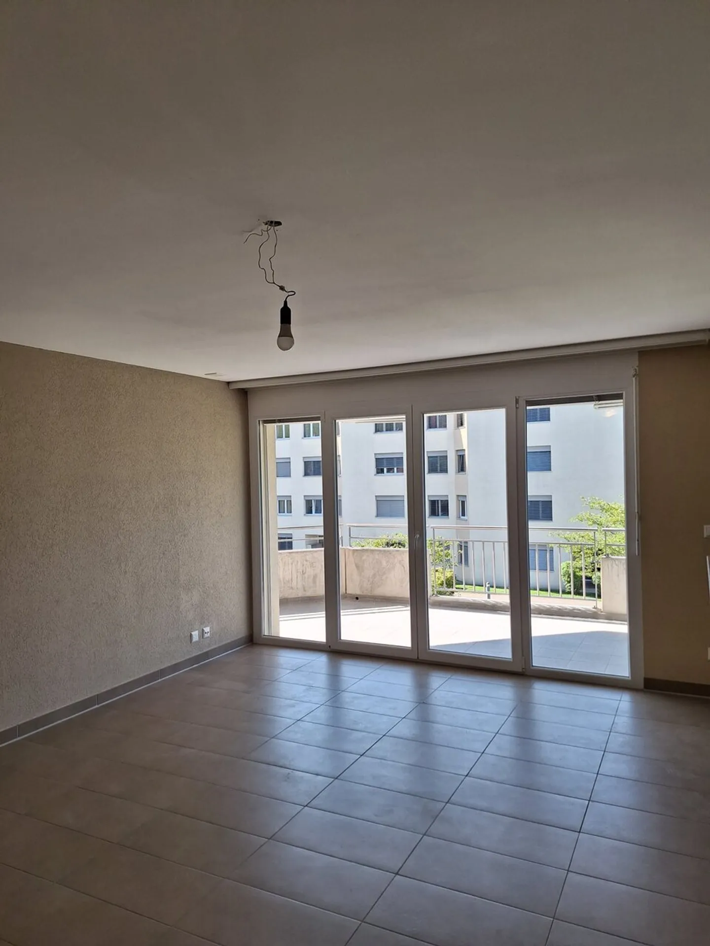 Appartement avec 3,5 pièces au 2ème étage - Photo 1 sur 6