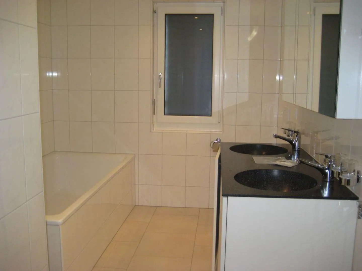 Modern 5.5-room apartment in a convenient location - Photo 2 of 8