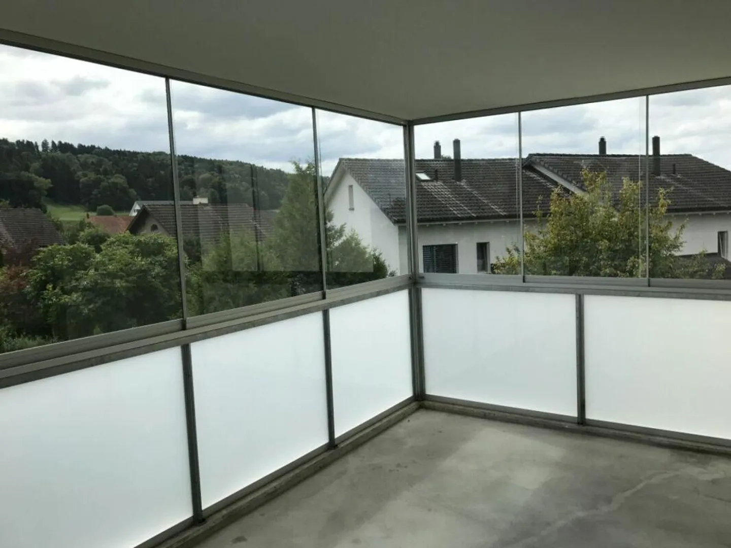 Modern 5.5-room apartment in a convenient location - Photo 5 of 8