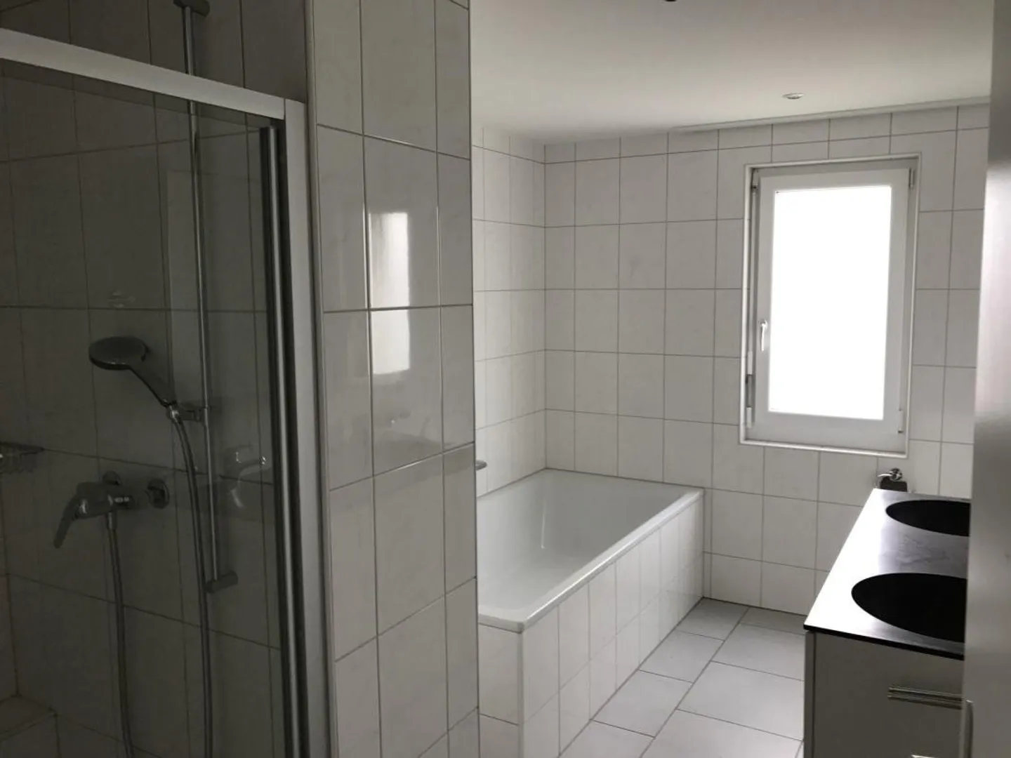 Modern 5.5-room apartment in a convenient location - Photo 7 of 8