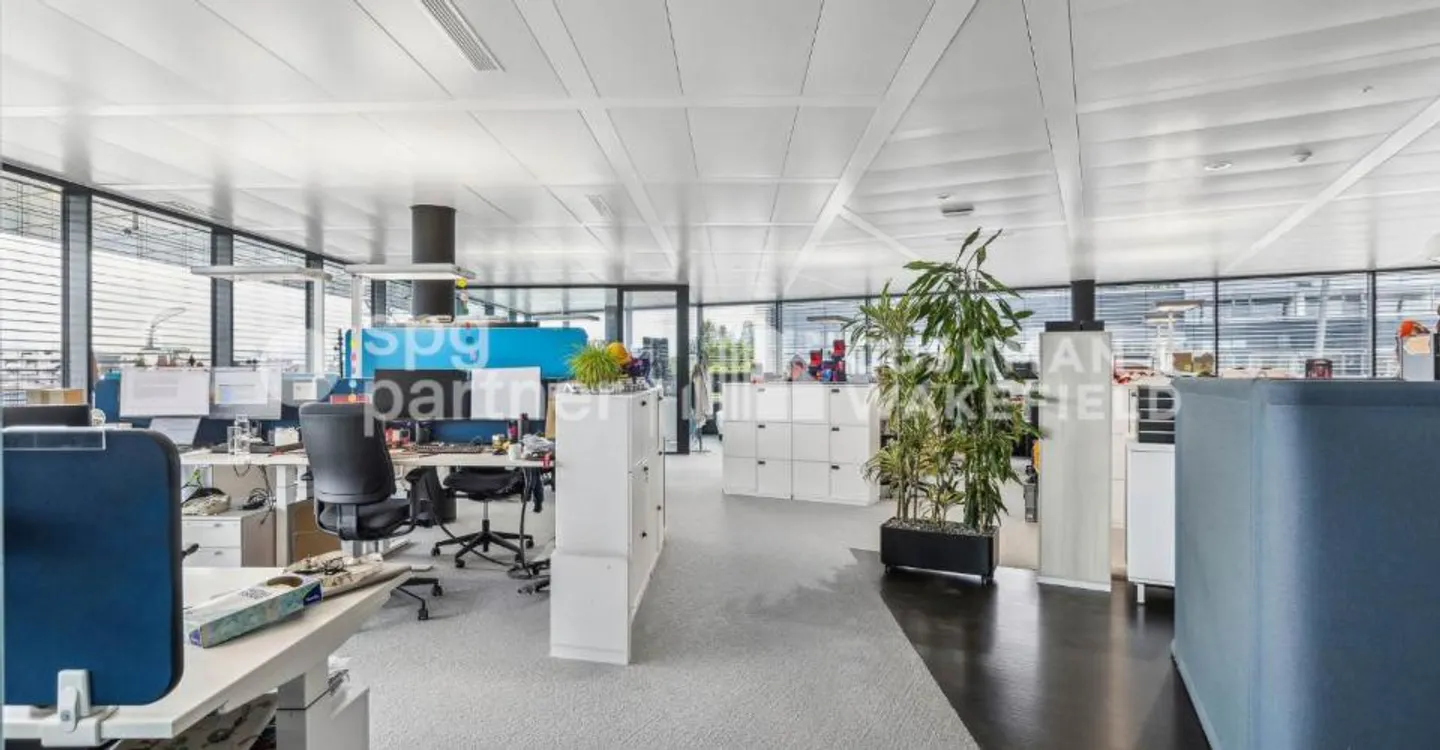 Plug & Play Offices in a high-end building in Terre Bonne Nyon - Crassier 3 - Photo 3 of 12