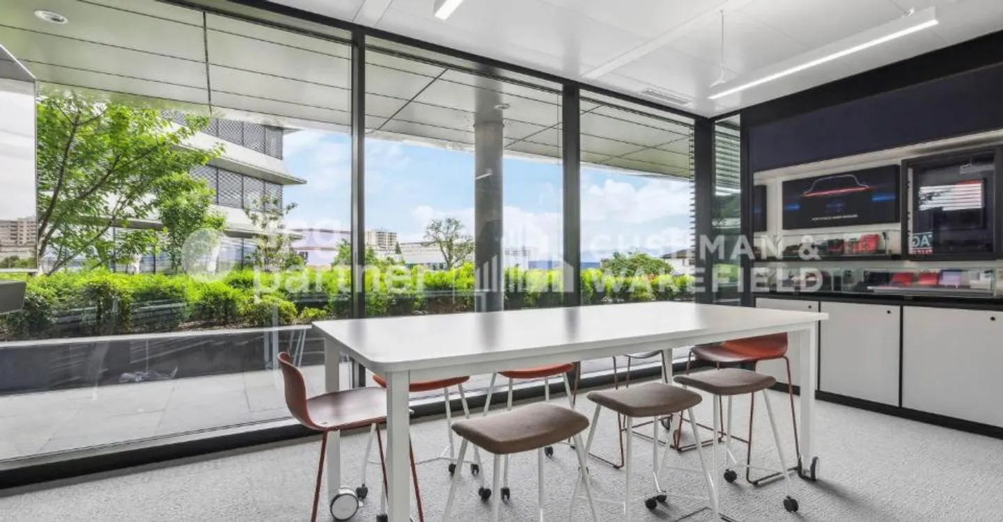 Plug & Play Offices in a high-end building in Terre Bonne Nyon - Crassier 3 - Photo 6 of 12