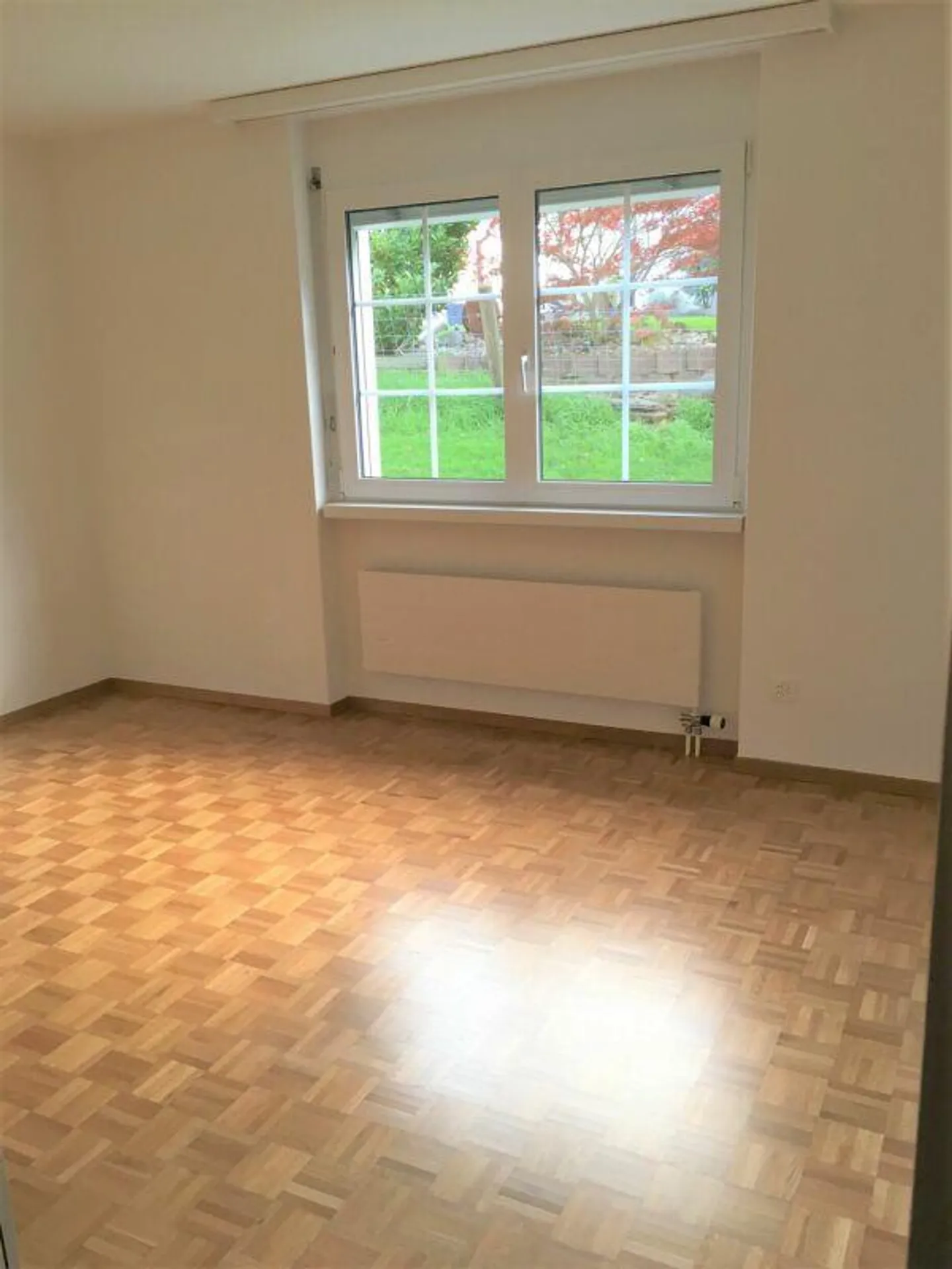Charmante appartement de 3,5 pièces dans un endroit calme - Photo 5 sur 10