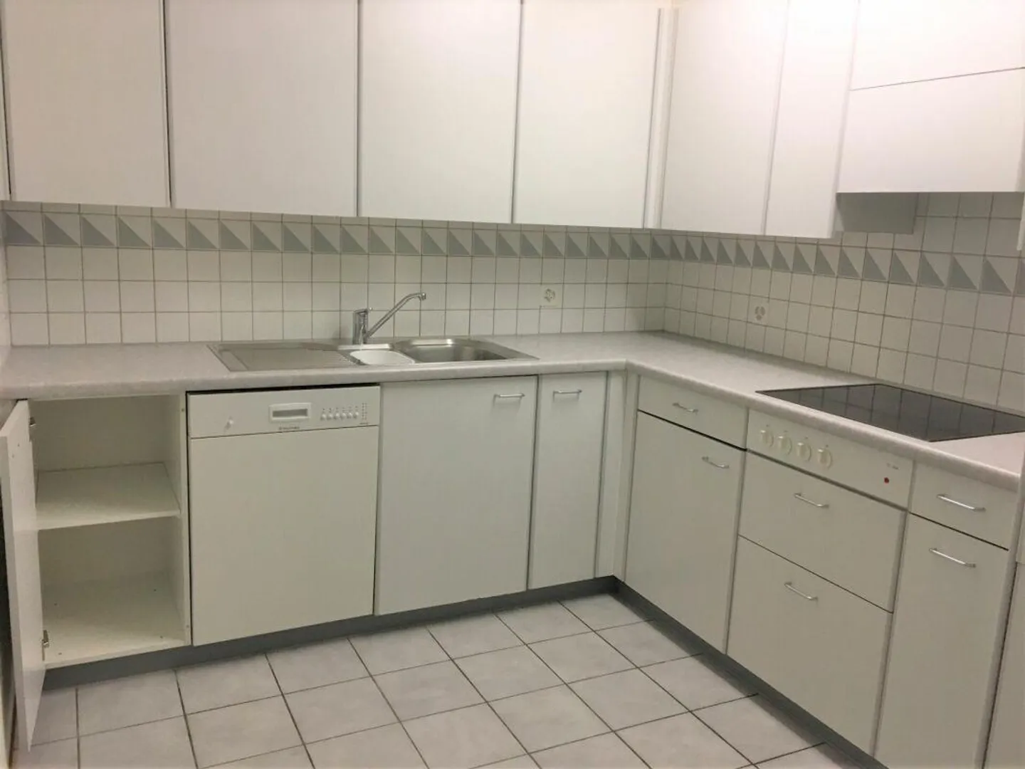 Charmante appartement de 3,5 pièces dans un endroit calme - Photo 6 sur 10