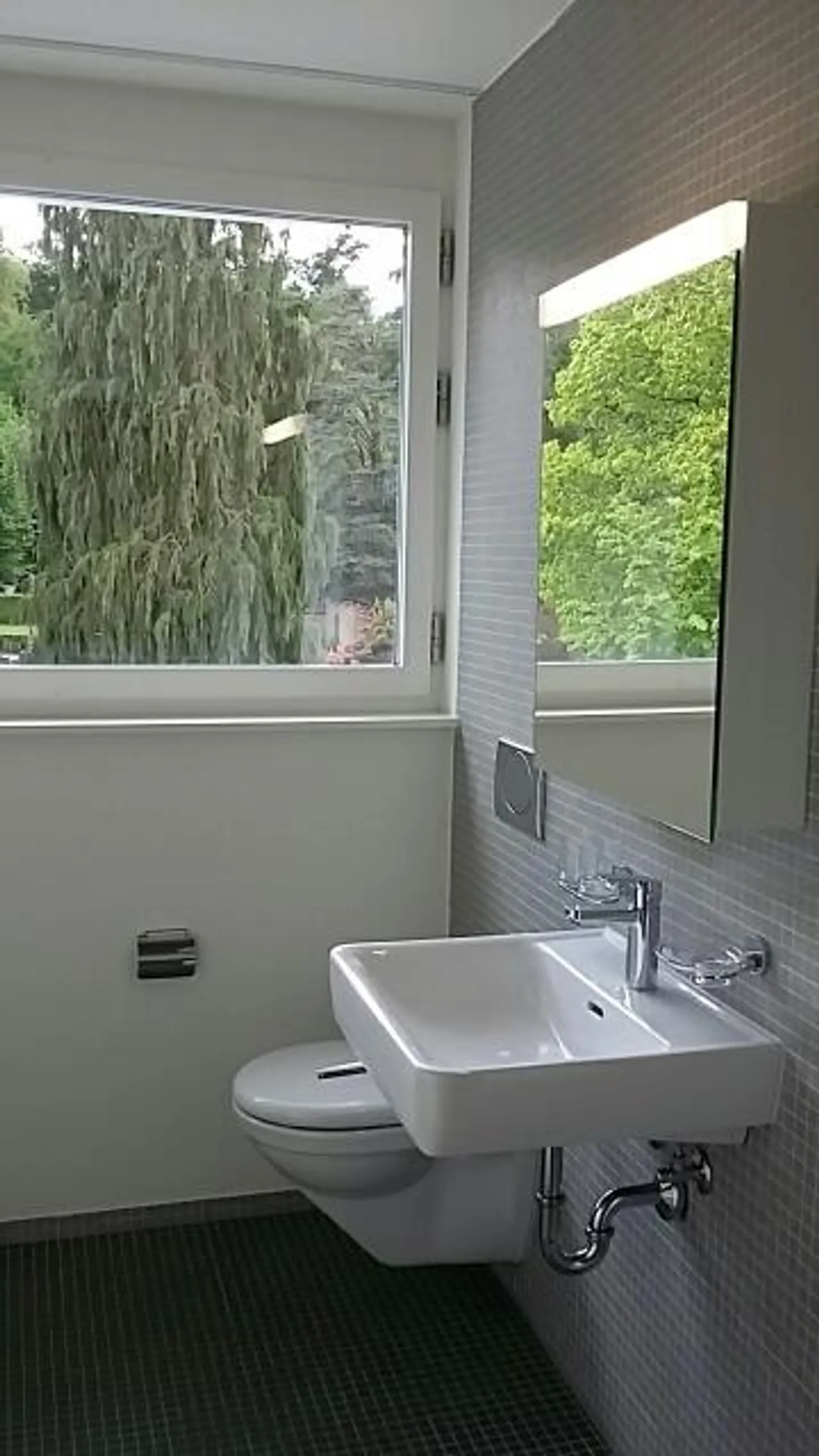 Modern apartment with spacious roof terrace - Photo 11 of 12