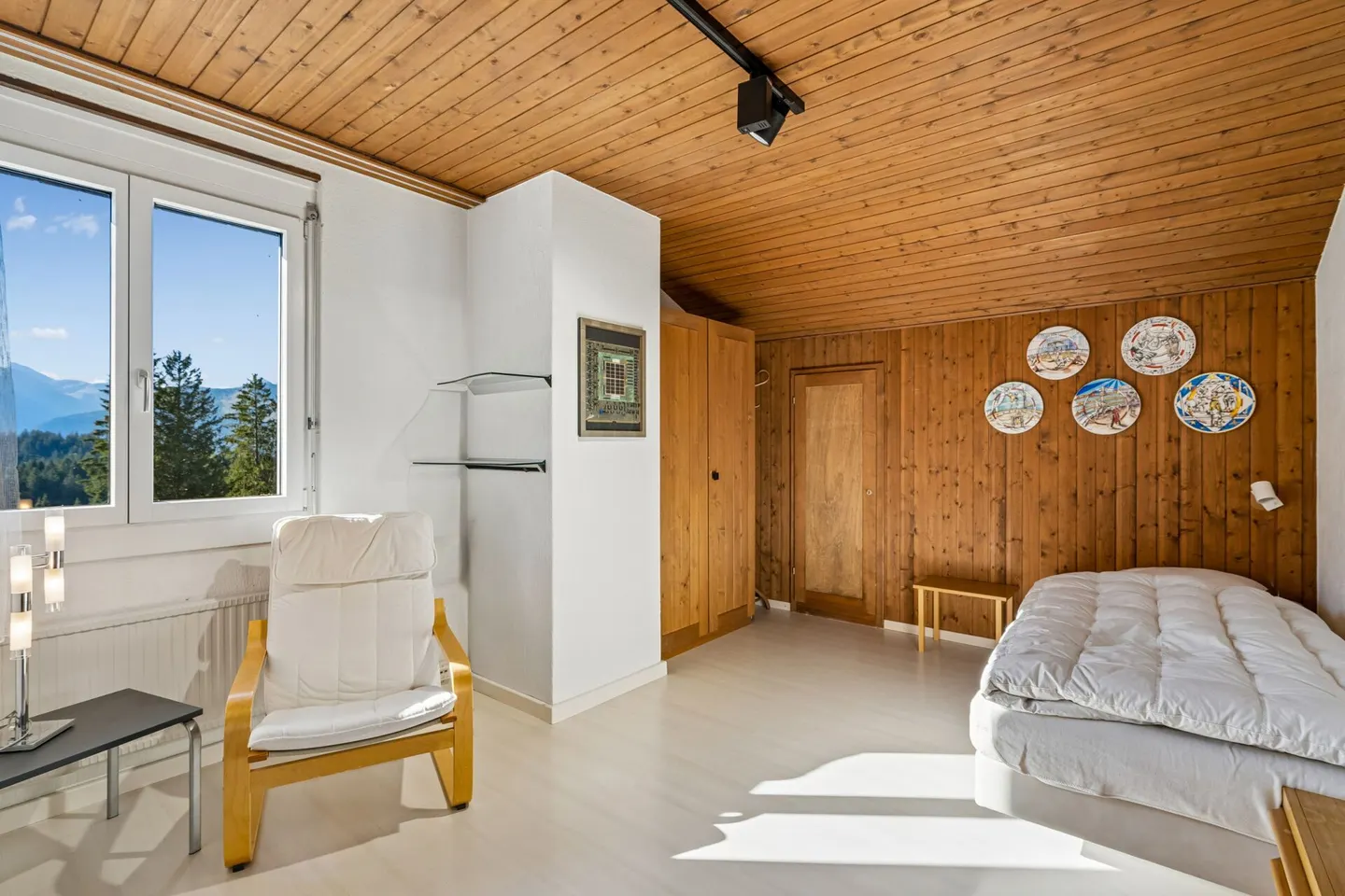 Charmante Dachgeschosswohnung mit Bergblick - Foto 8 von 12