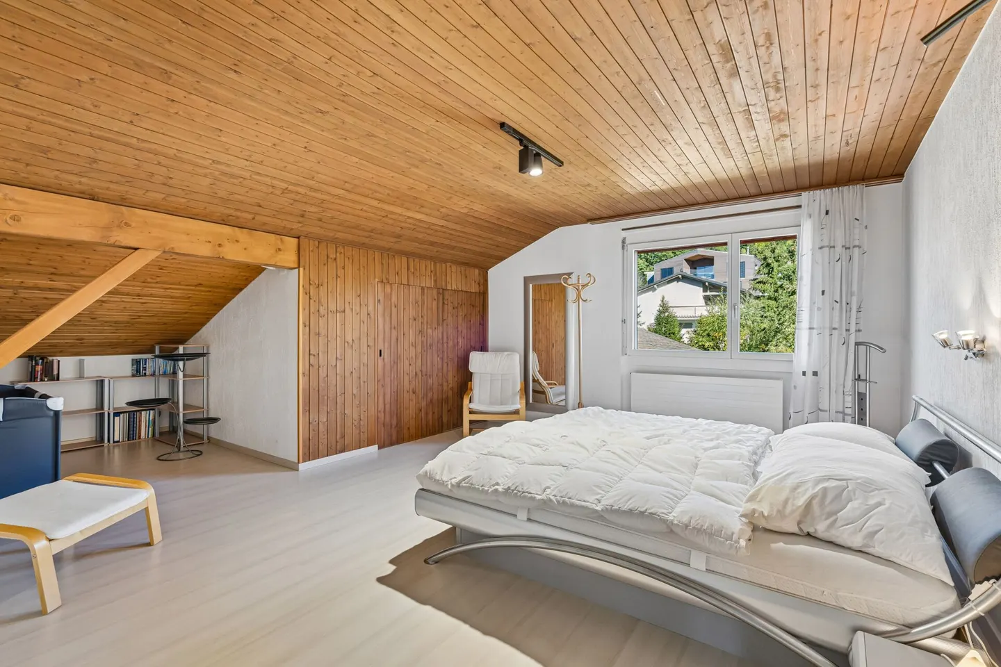 Charmante Dachgeschosswohnung mit Bergblick - Foto 6 von 12