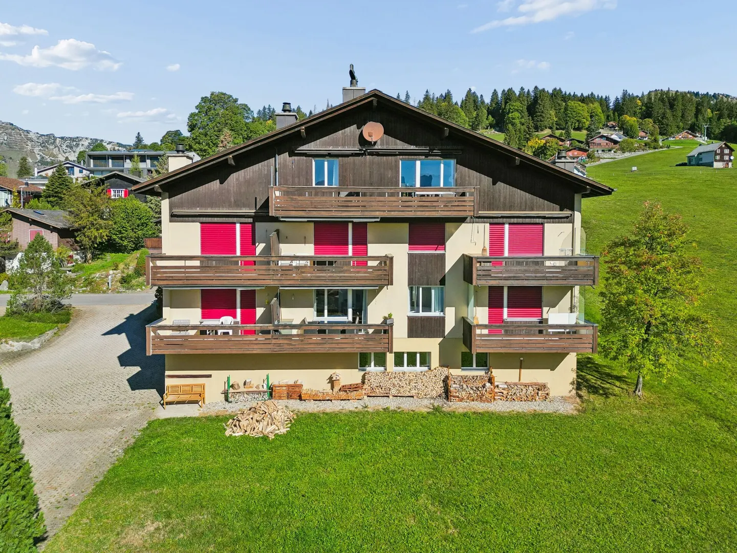 Charmante Dachgeschosswohnung mit Bergblick - Foto 11 von 12