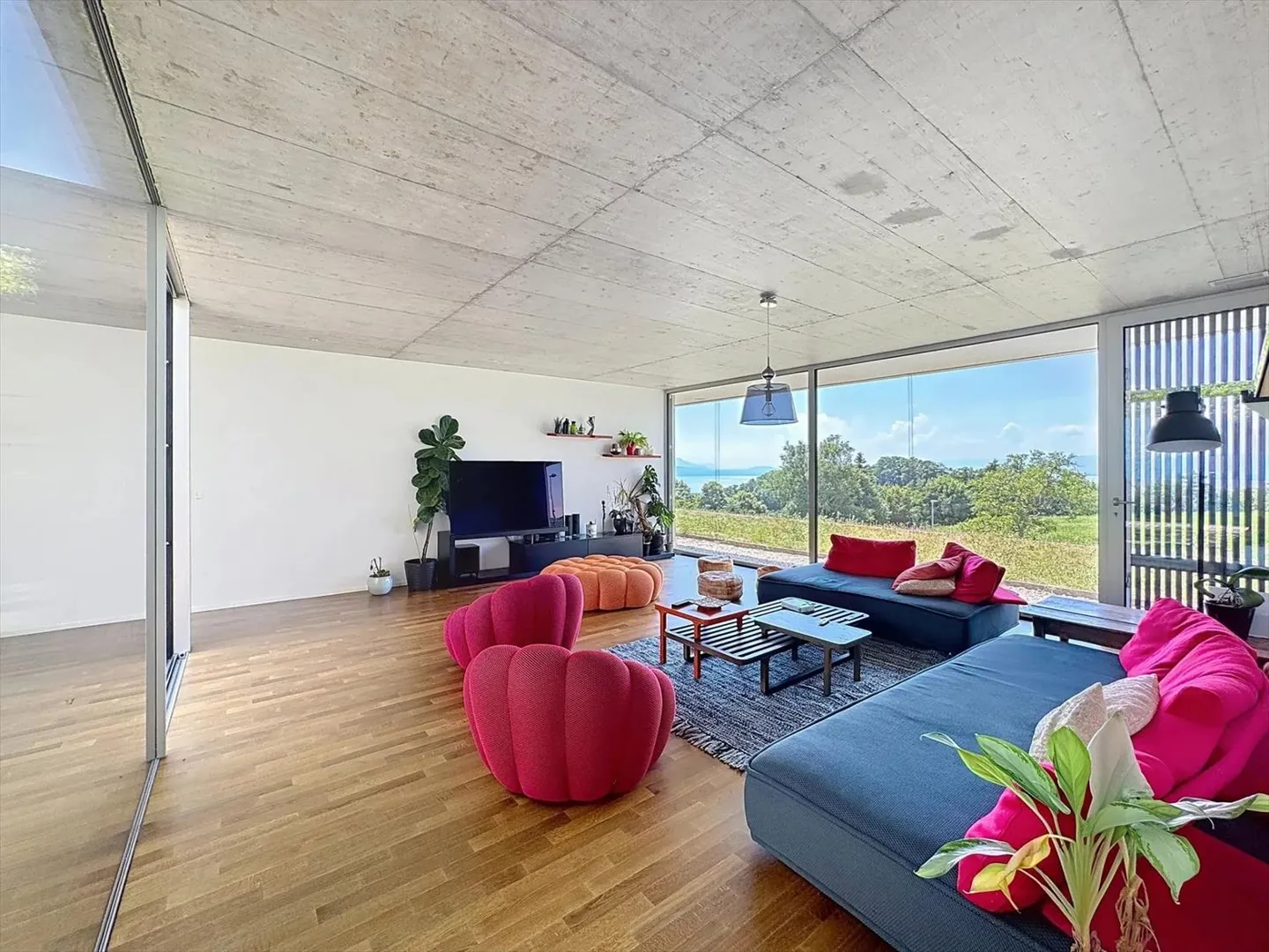 Apartment for sale - Photo 1 of 13