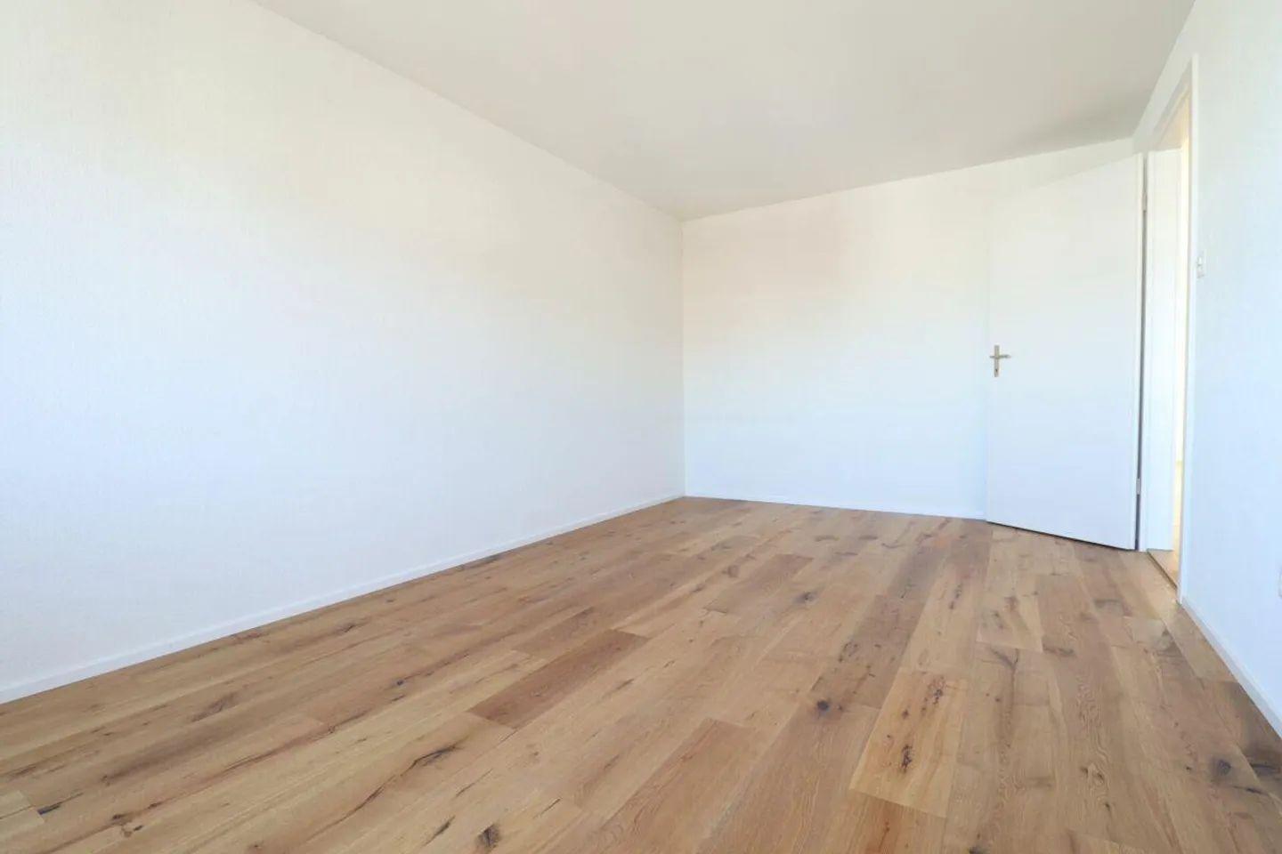Geräumige 3.5 Zimmer Wohnung - Foto 3 von 7