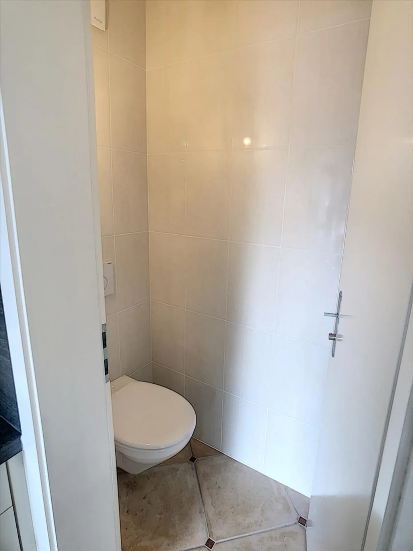Gewerbefläche in Oron - Foto 6 von 6