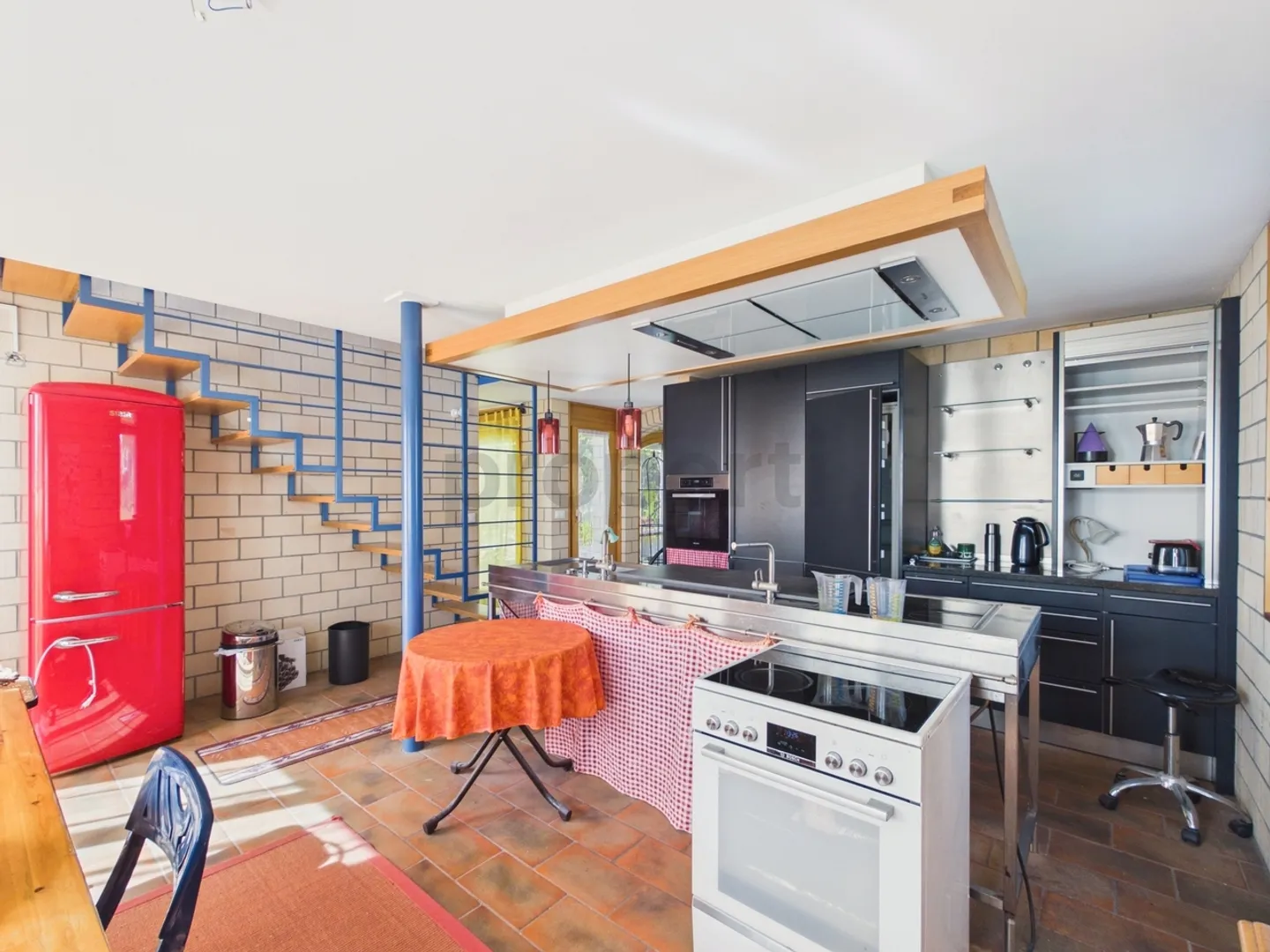 Ampia casa unifamiliare con 6 stanze e vista libera - Foto 5 di 13