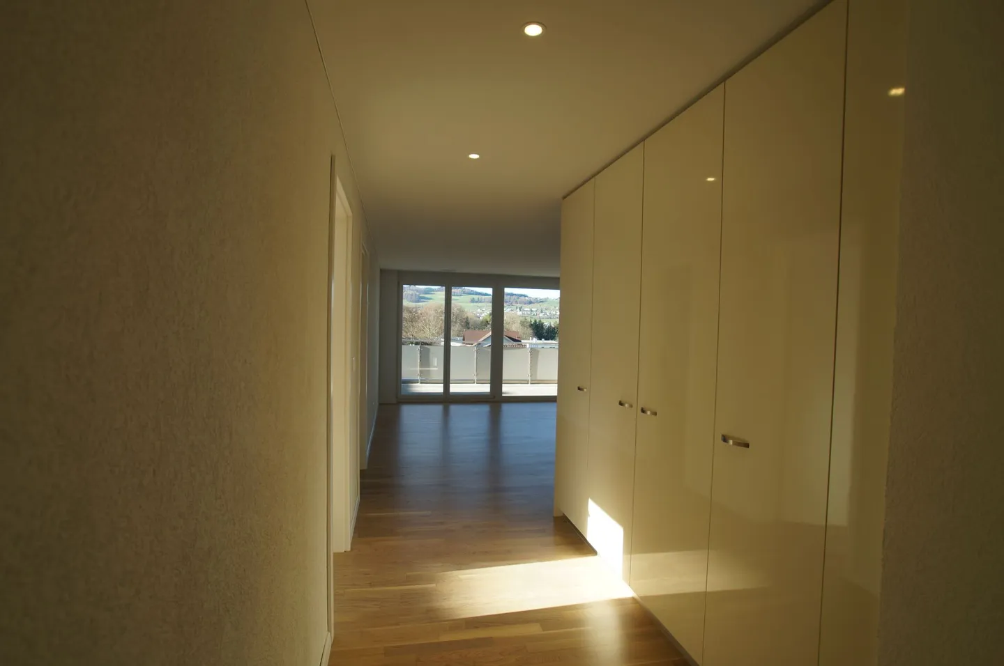 3.5 Zimmer Wohnung - Foto 2 von 16