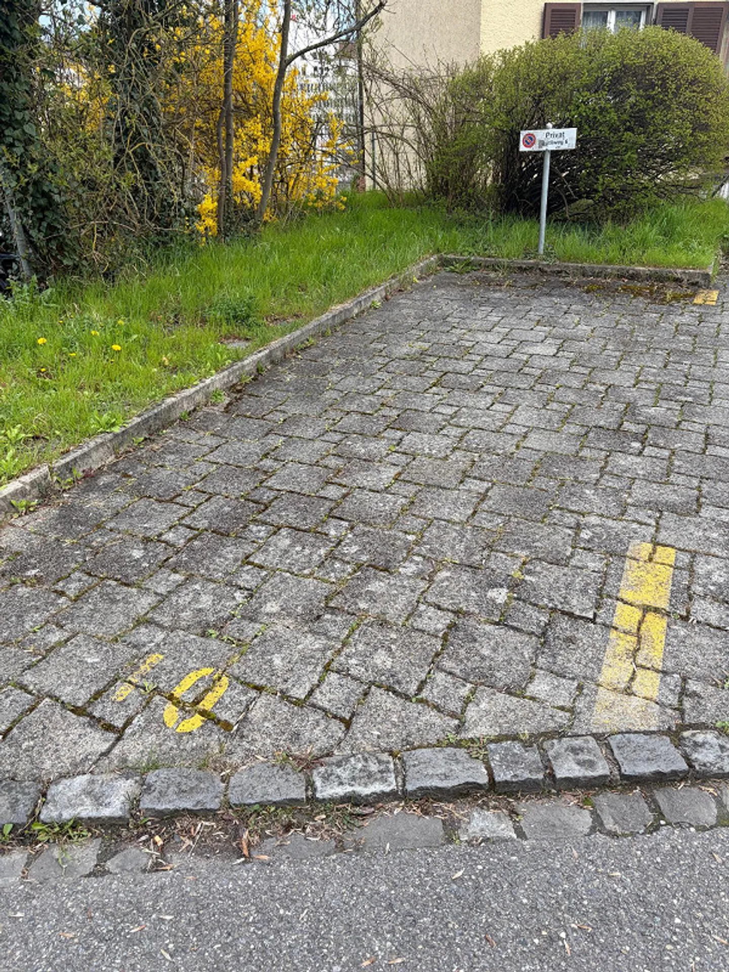 Posto auto all'aperto in affitto - Foto 1 di 1