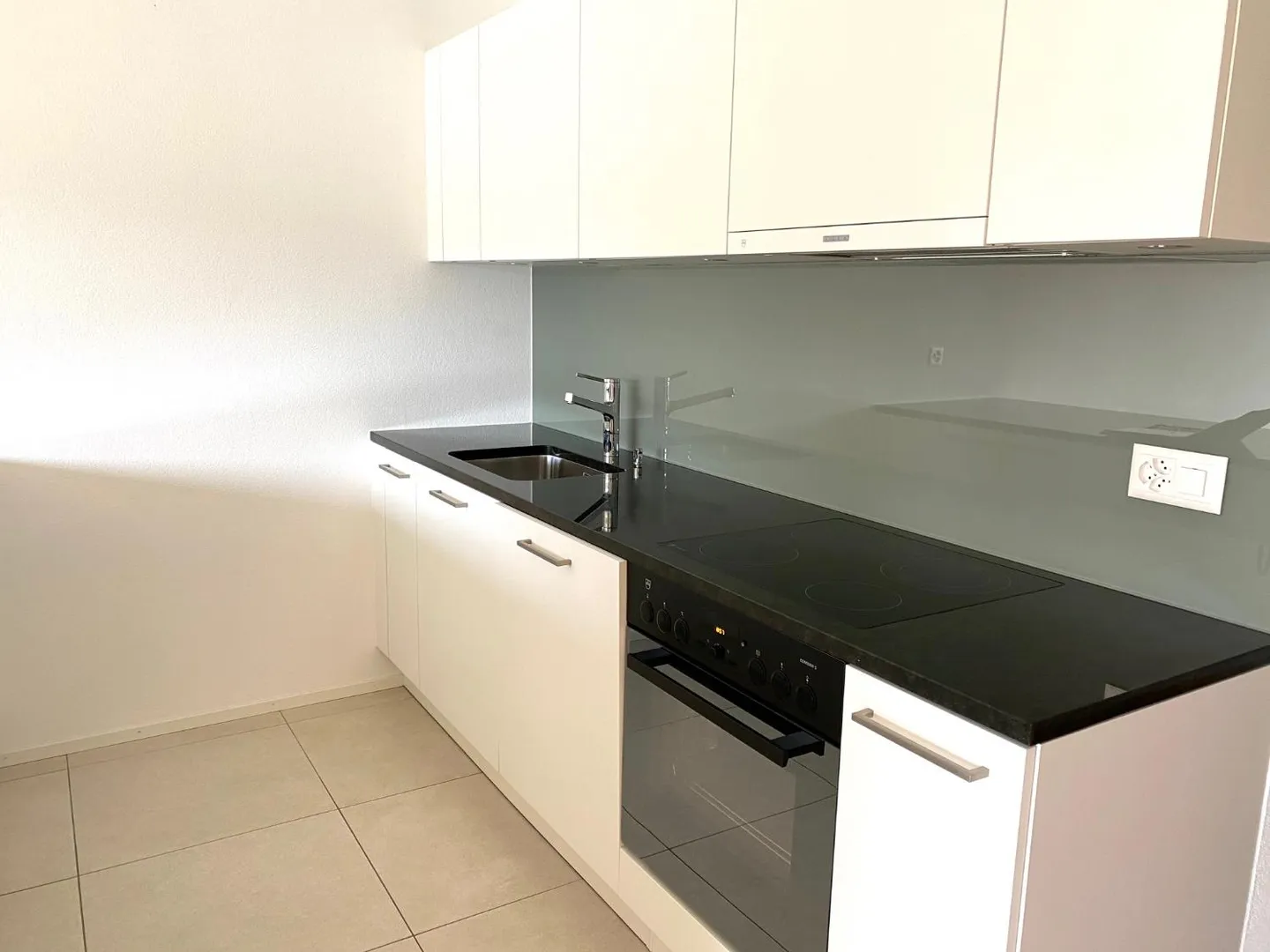 Geräumige Wohnung mit Terrasse - Foto 3 von 10