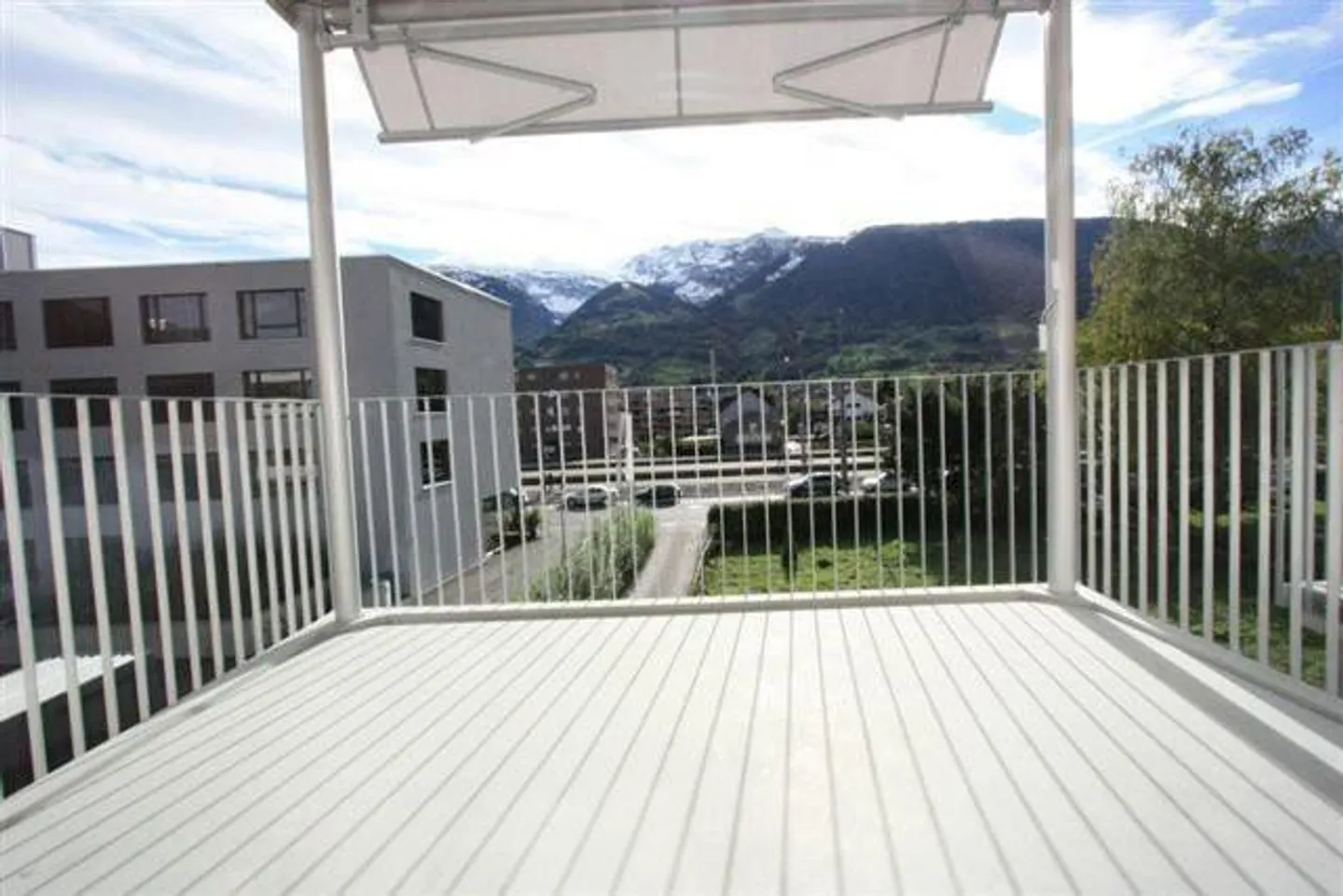 Charmante Wohnung mit Terrasse - Foto 6 von 6