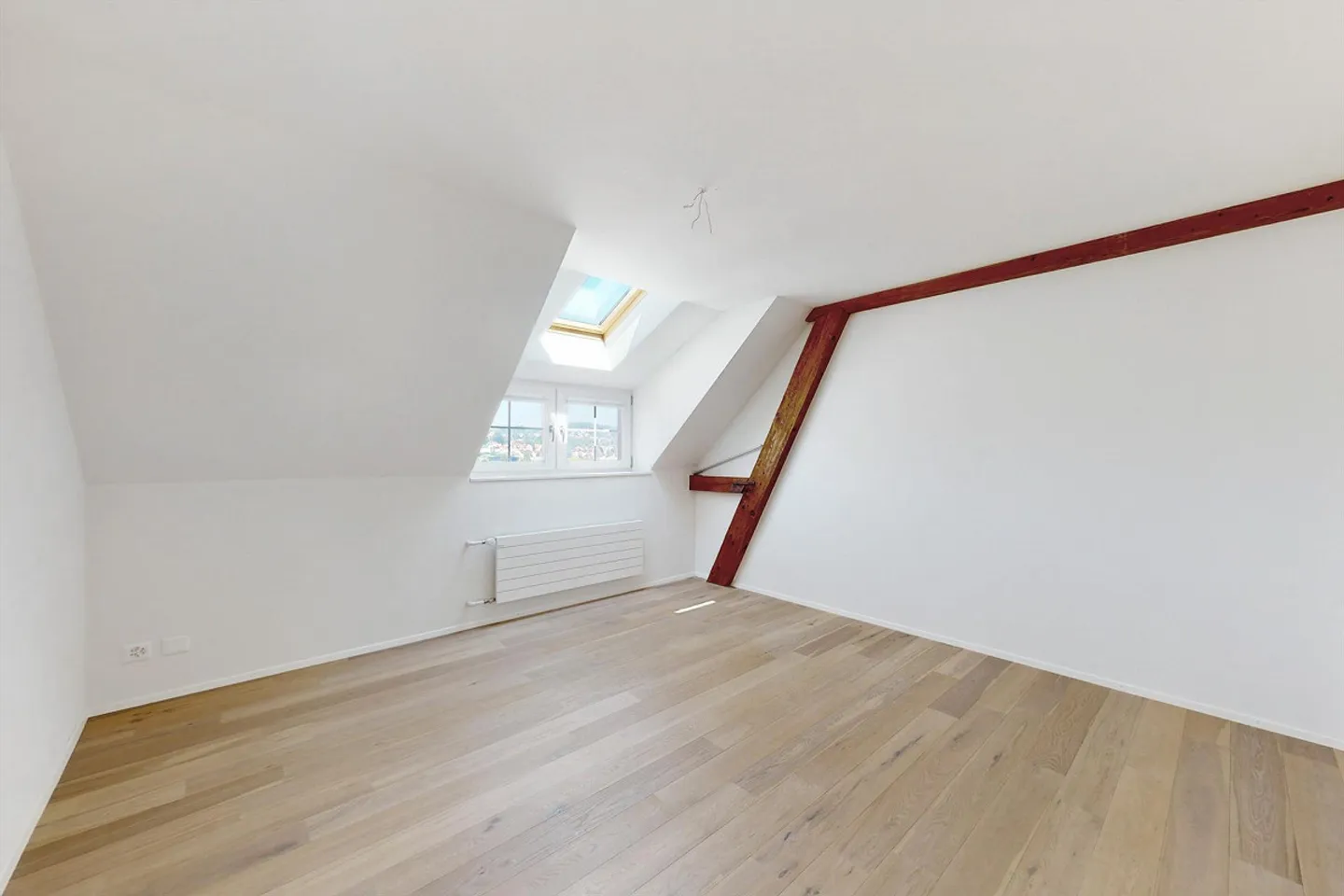 Jewelry for rent! - Photo 8 of 10