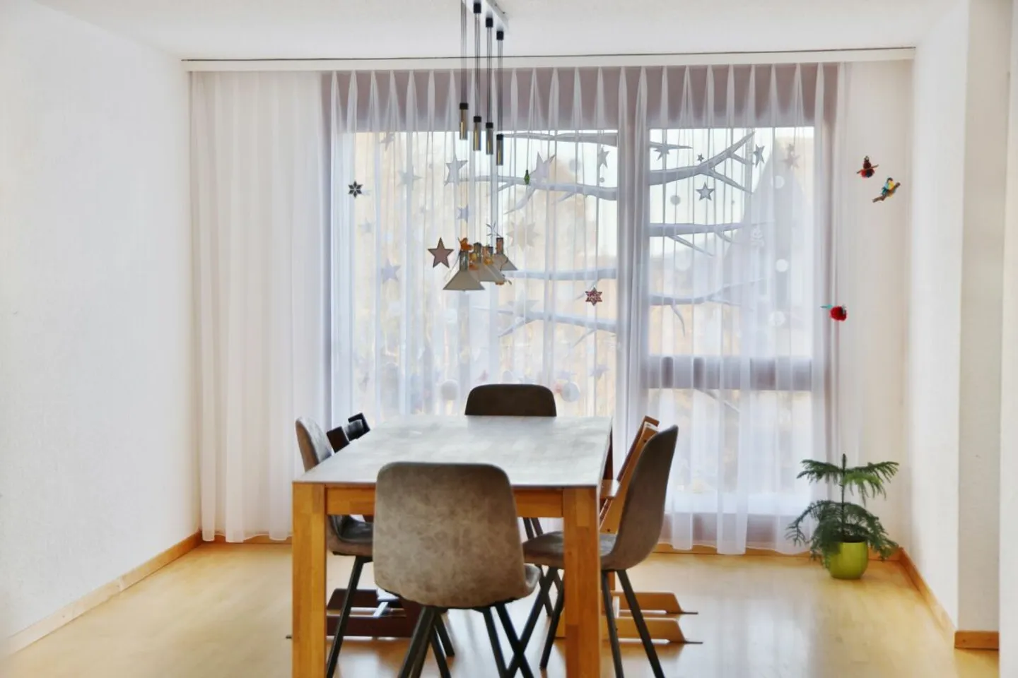 Casa unifamiliare di 5,5 stanze, a schiera - Foto 4 di 12