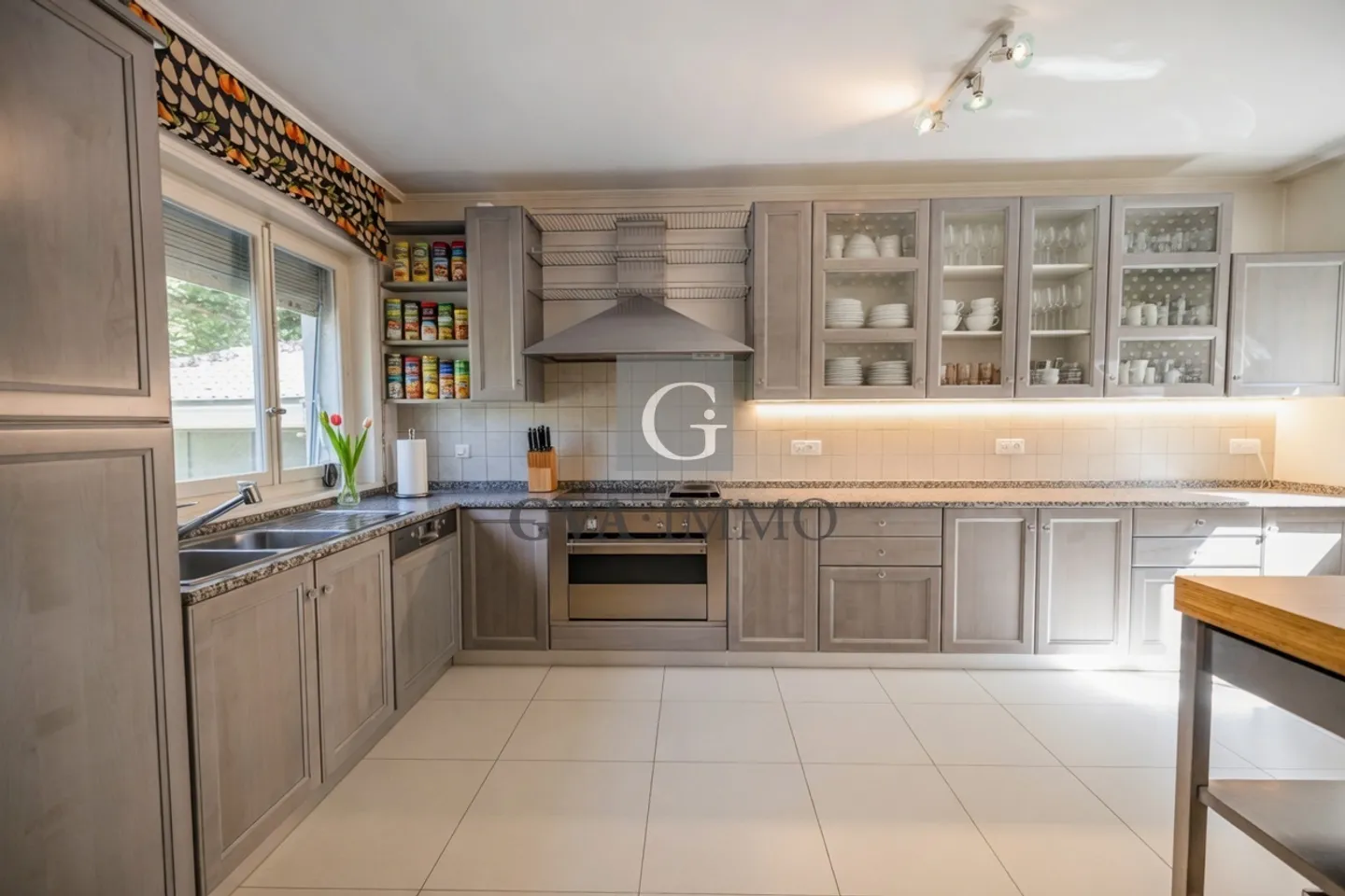Elegant Family Home in Chêne-Bougeries - Photo 6 of 12
