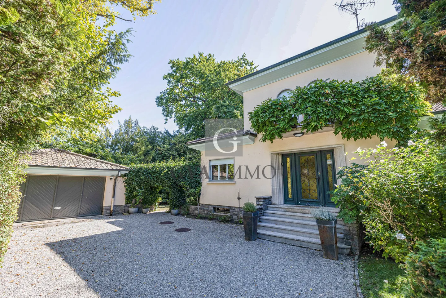 Elegant Family Home in Chêne-Bougeries - Photo 12 of 12