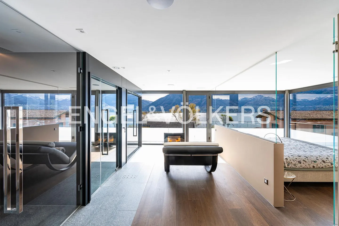 Un'oasi di lusso con vista sul lago e spa privata - Foto 10 di 17