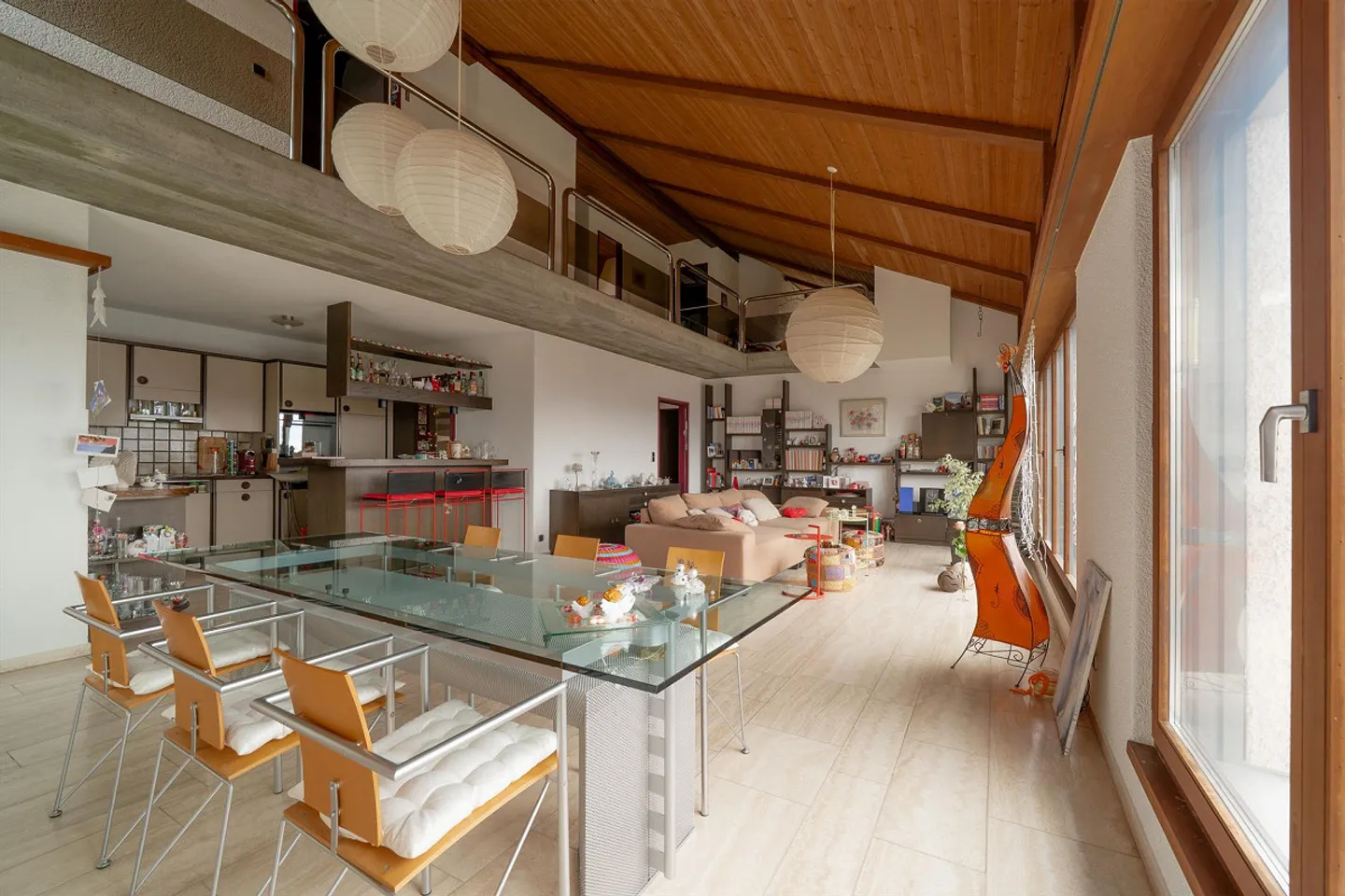 Geräumiges Einfamilienhaus mit Garage - Foto 3 von 9