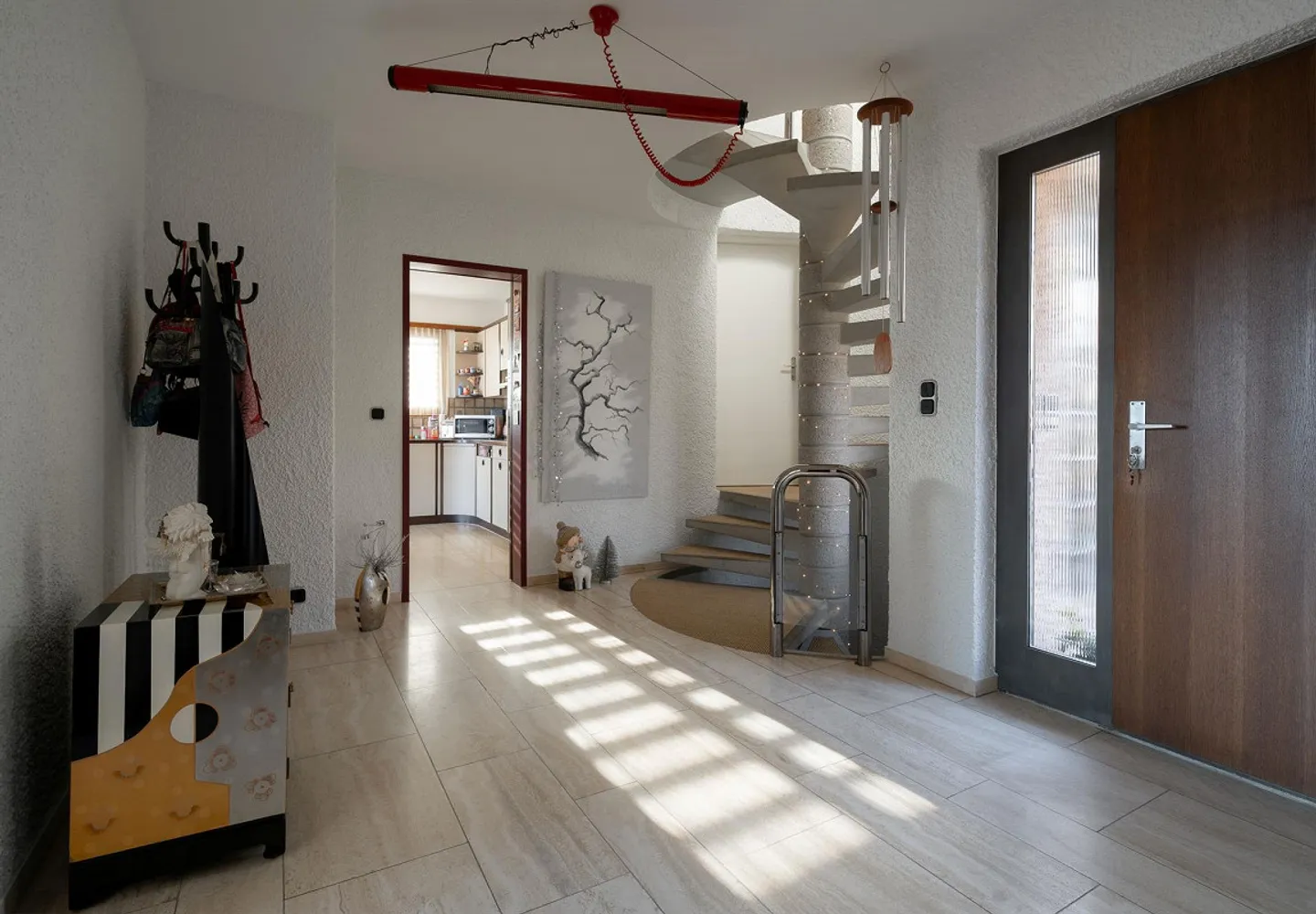 Geräumiges Einfamilienhaus mit Garage - Foto 9 von 9