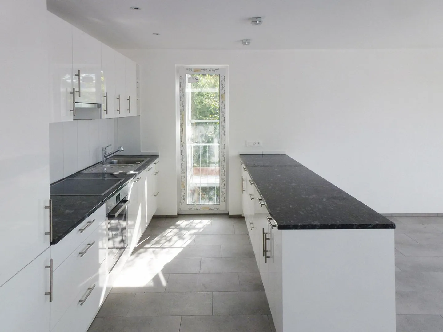 Immeuble collectif avec 18 appartements – 5,15 % de rendement, garantie locative pour... - Photo 5 sur 13