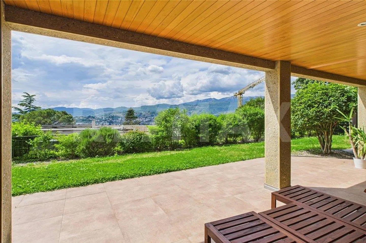 Leben im Luxus - Prestigewohnung mit privatem Garten und atemberaubendem Blick - Foto 6 von 13