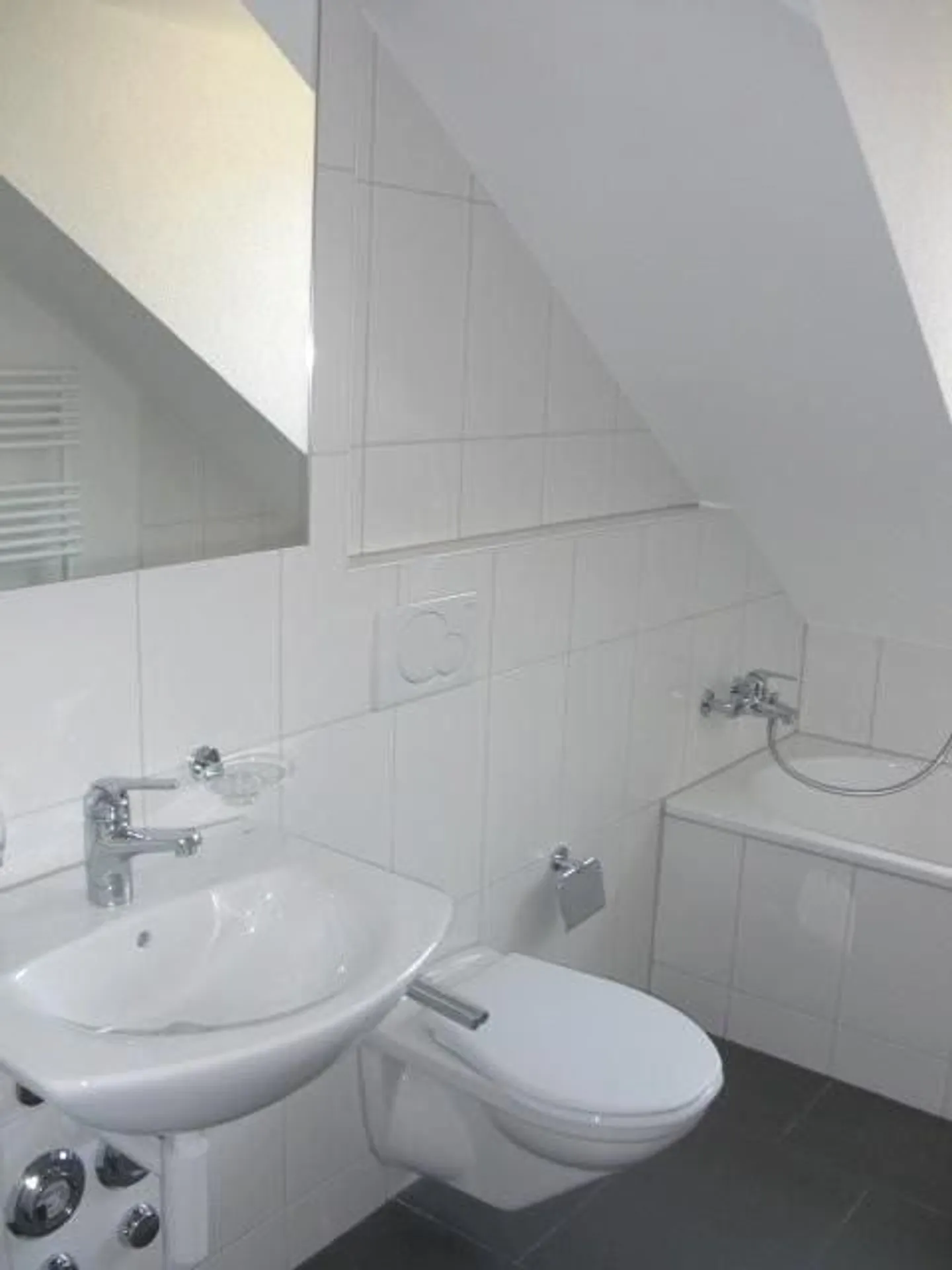 Ein Traum von einer 2.5-Zimmerwohnung im ELFENAU-Quartier! - Foto 4 von 6