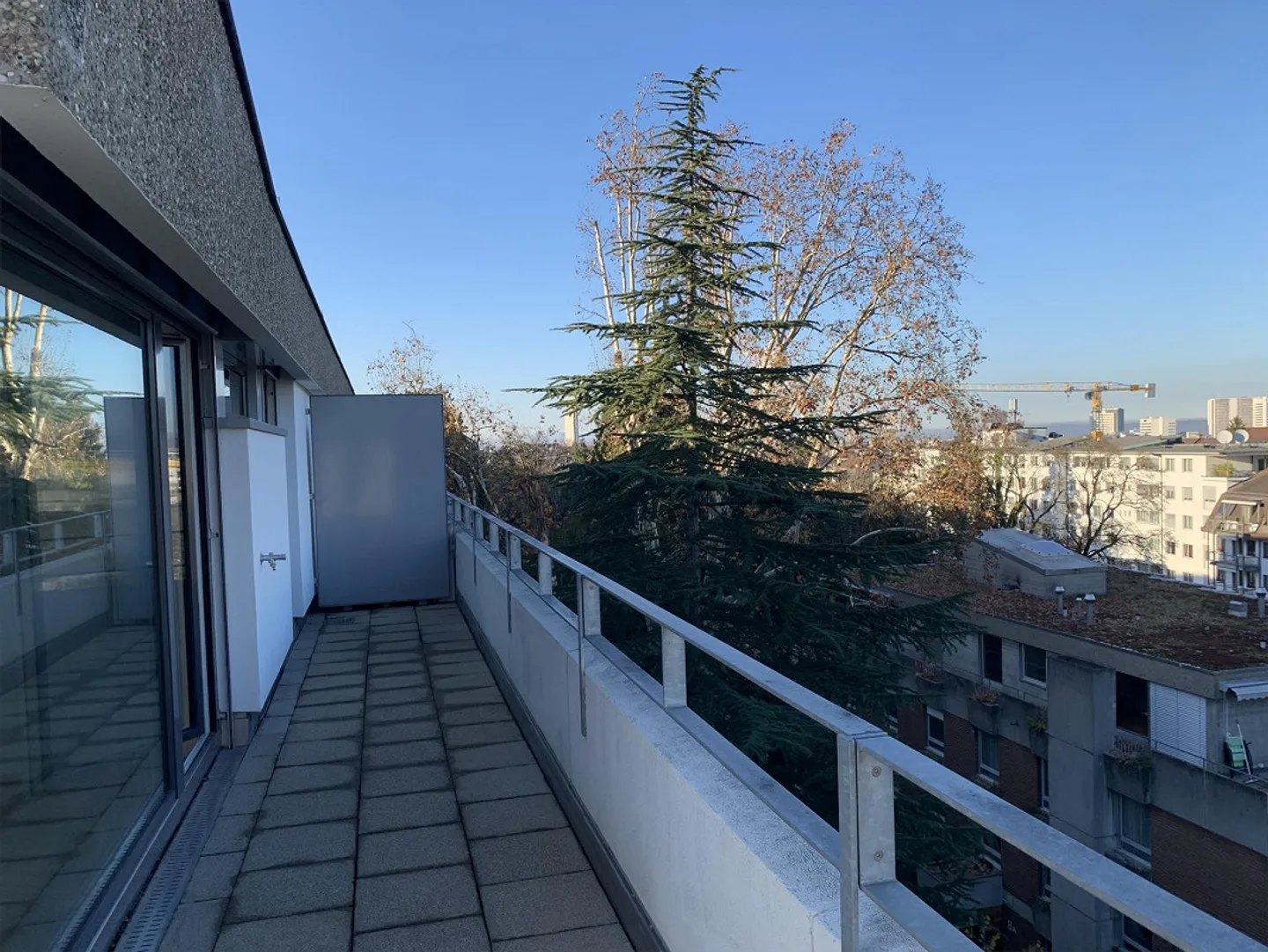 Attika-Traum mit Sicht auf Spalentor (grosszügige Terrasse 76m²) - Foto 17 von 18