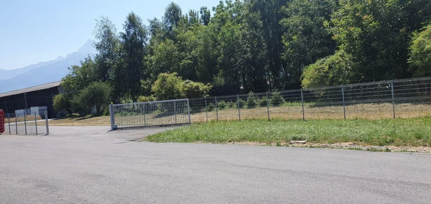 Land for rent 5640 m2 divisible 2500 m2 - Photo 2 of 9