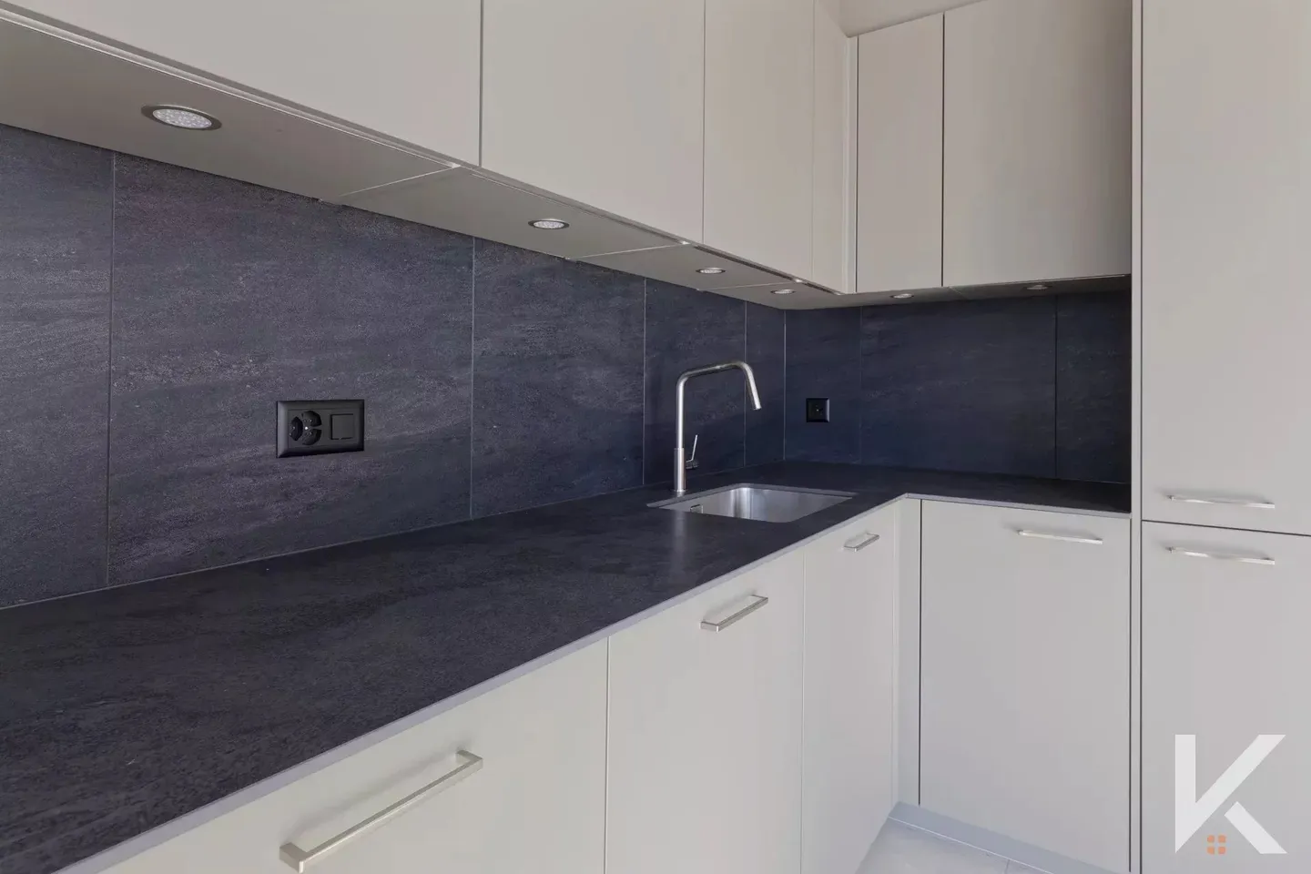Appartement Contemporain avec Balcon - Photo 5 sur 14