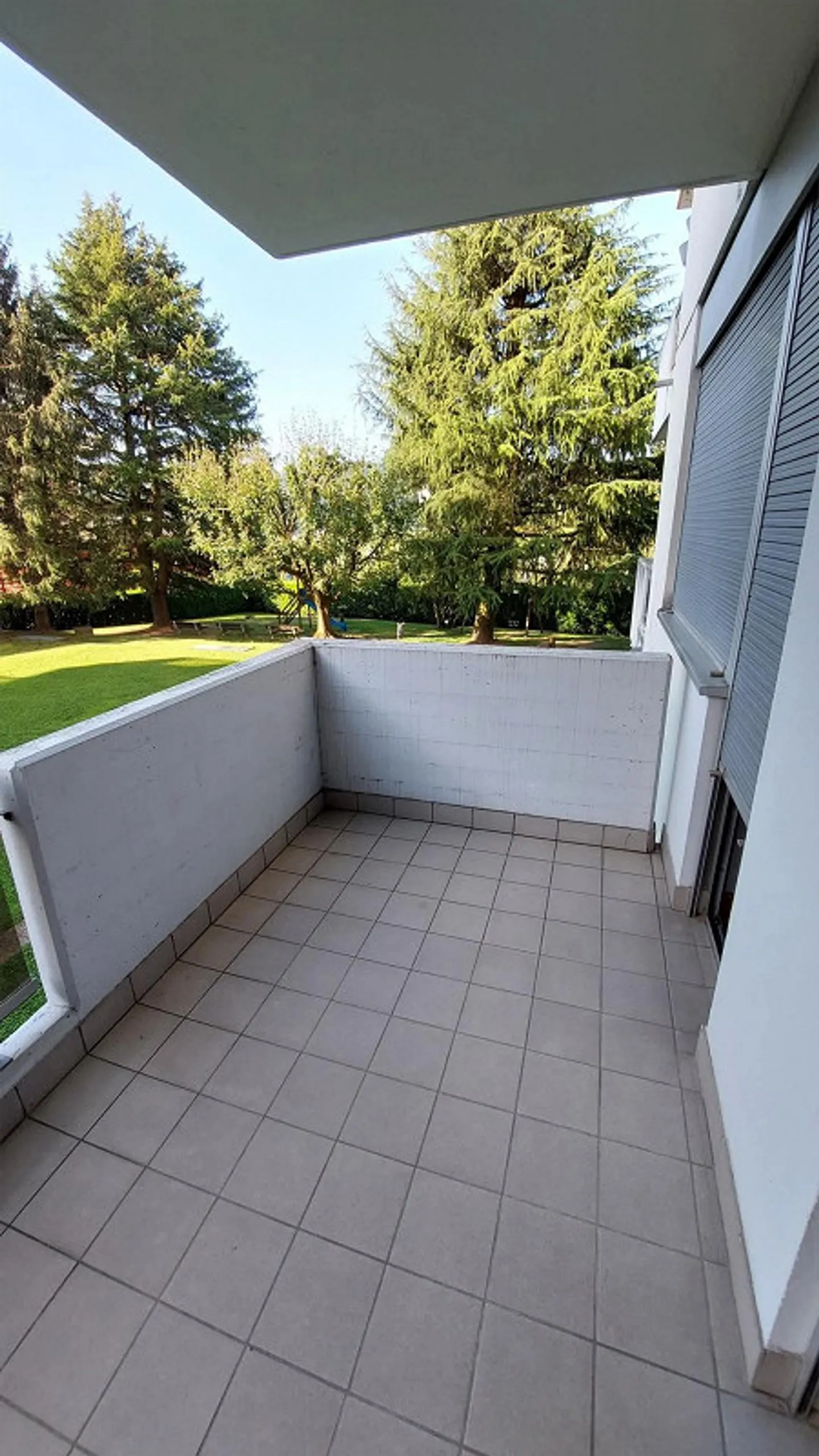 Appartement 2,5 pièces et place de parking - Photo 1 sur 5
